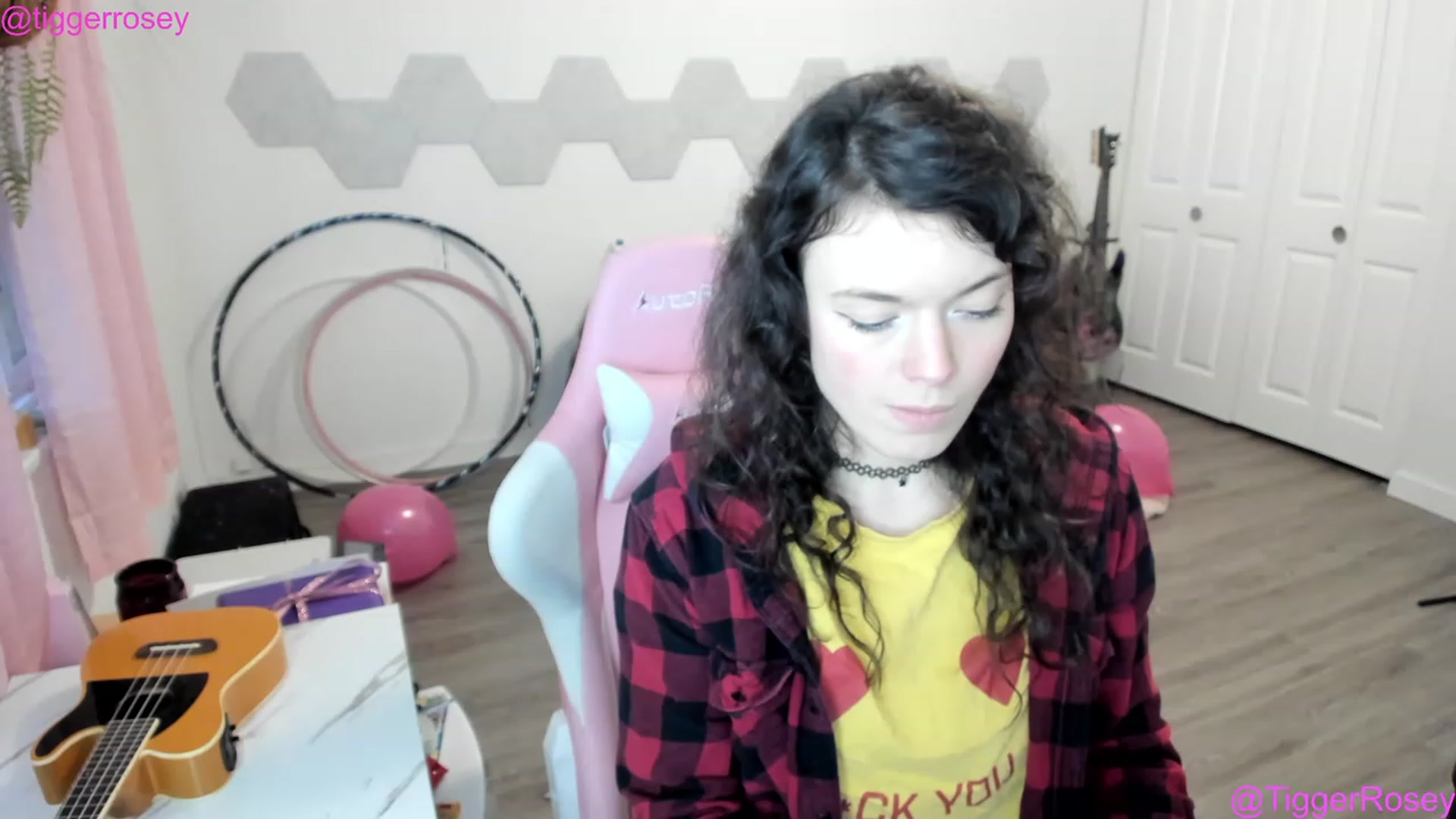 Gallery image thumbnail from TiggerRosey's myfreecams stream on, 01/28/2023, 01:41 image 5 of 20