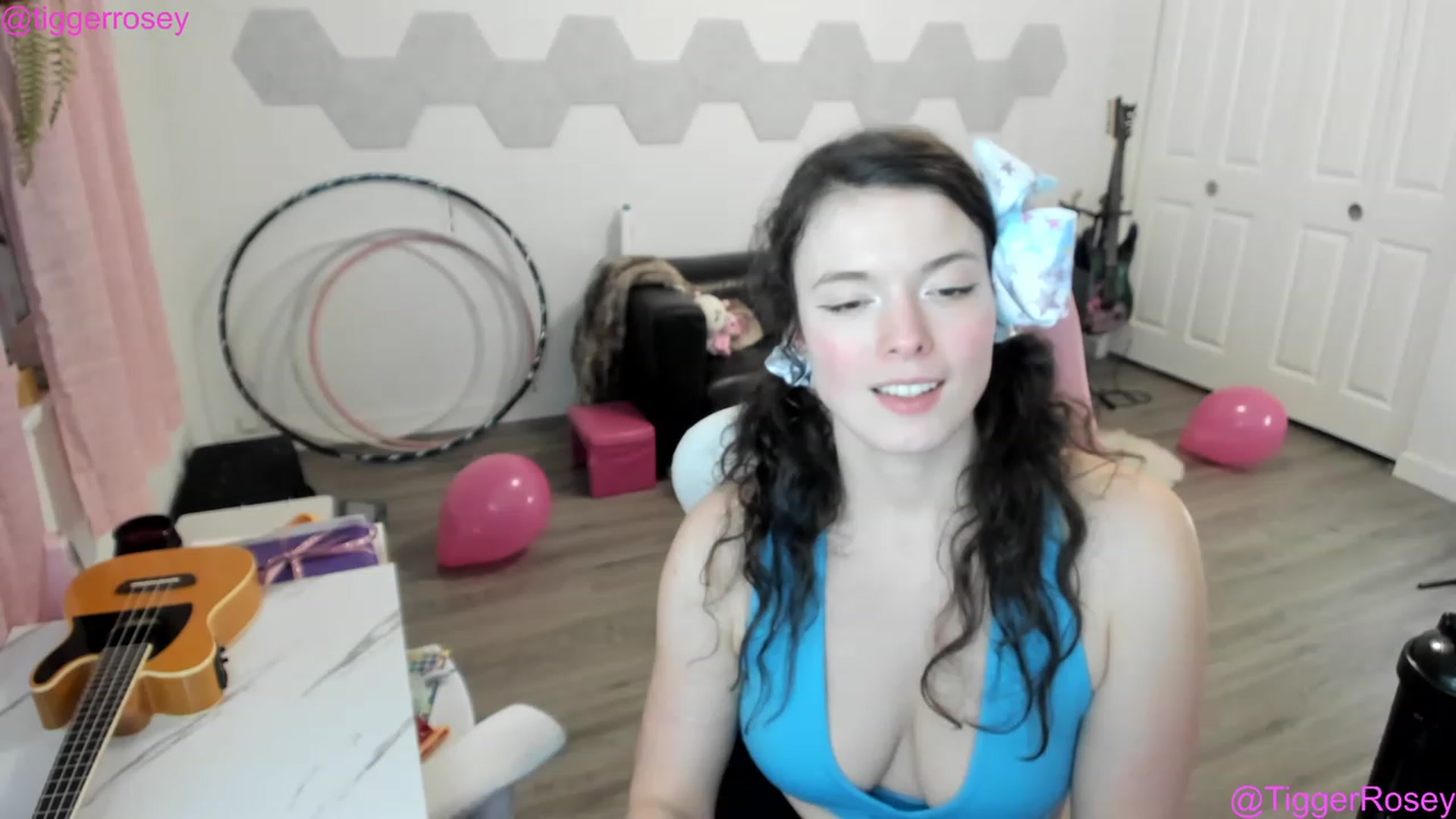 Gallery image thumbnail from TiggerRosey's myfreecams stream on, 02/01/2023, 02:47 image 12 of 20