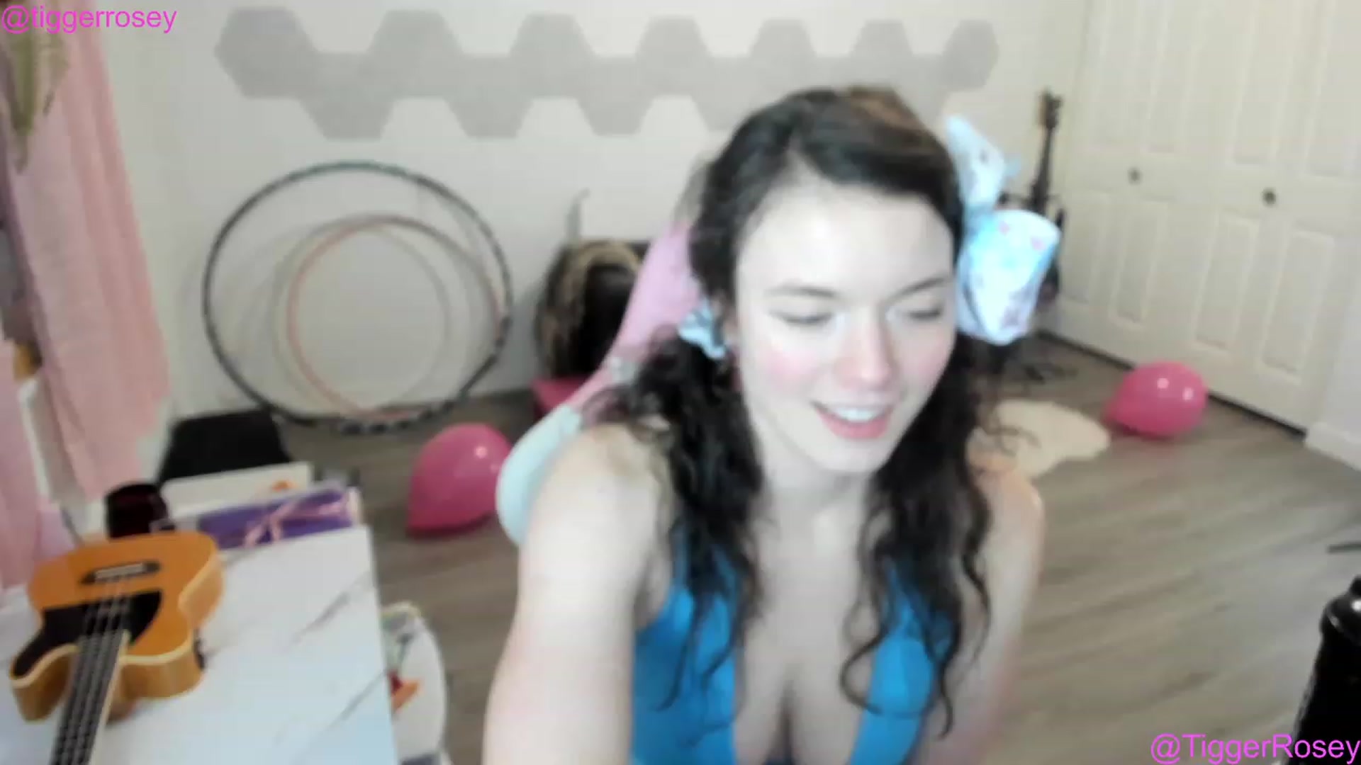 Gallery image thumbnail from TiggerRosey's myfreecams stream on, 02/01/2023, 02:47 image 16 of 20