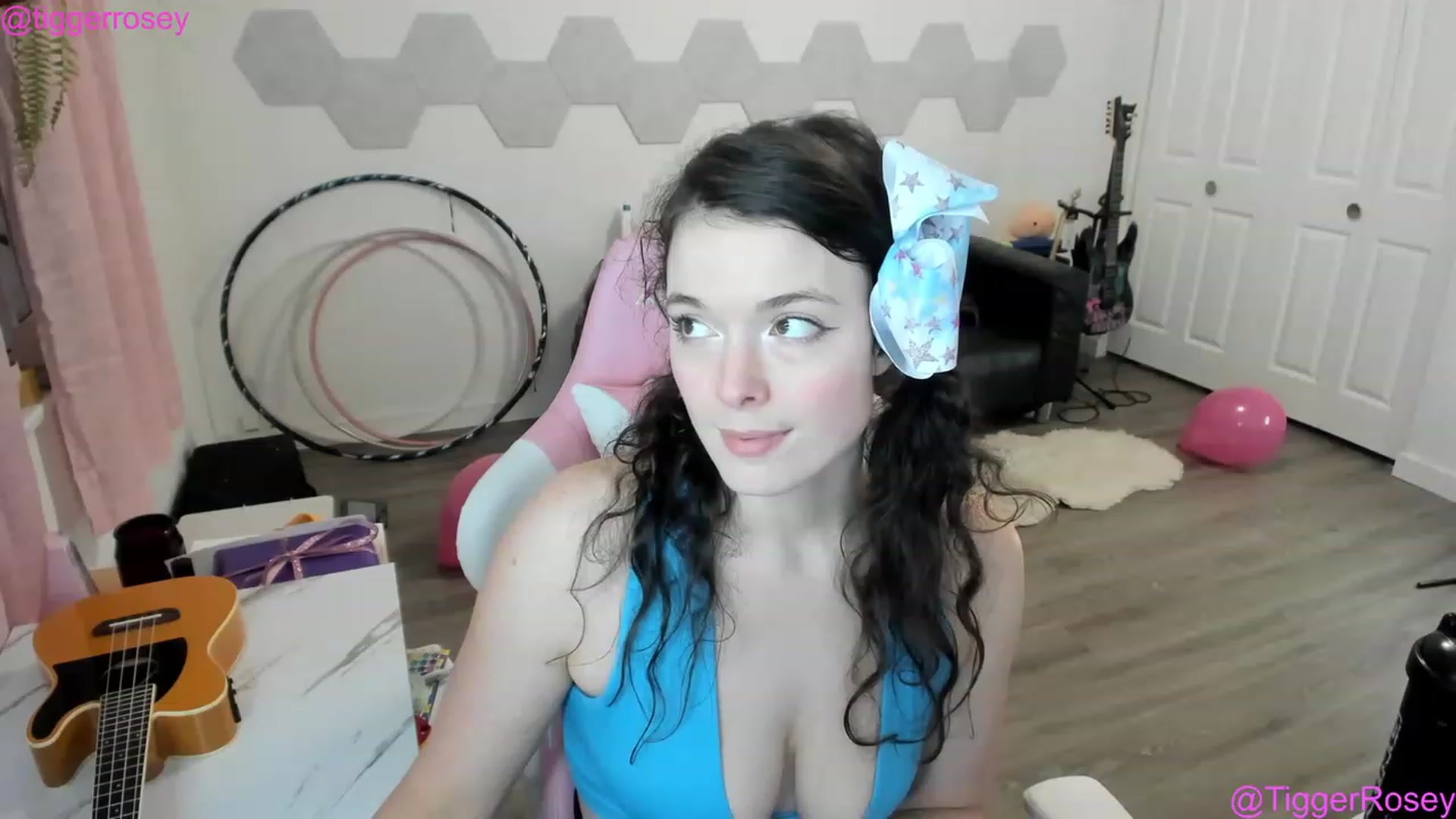 Gallery image thumbnail from TiggerRosey's myfreecams stream on, 02/01/2023, 02:47 image 17 of 20