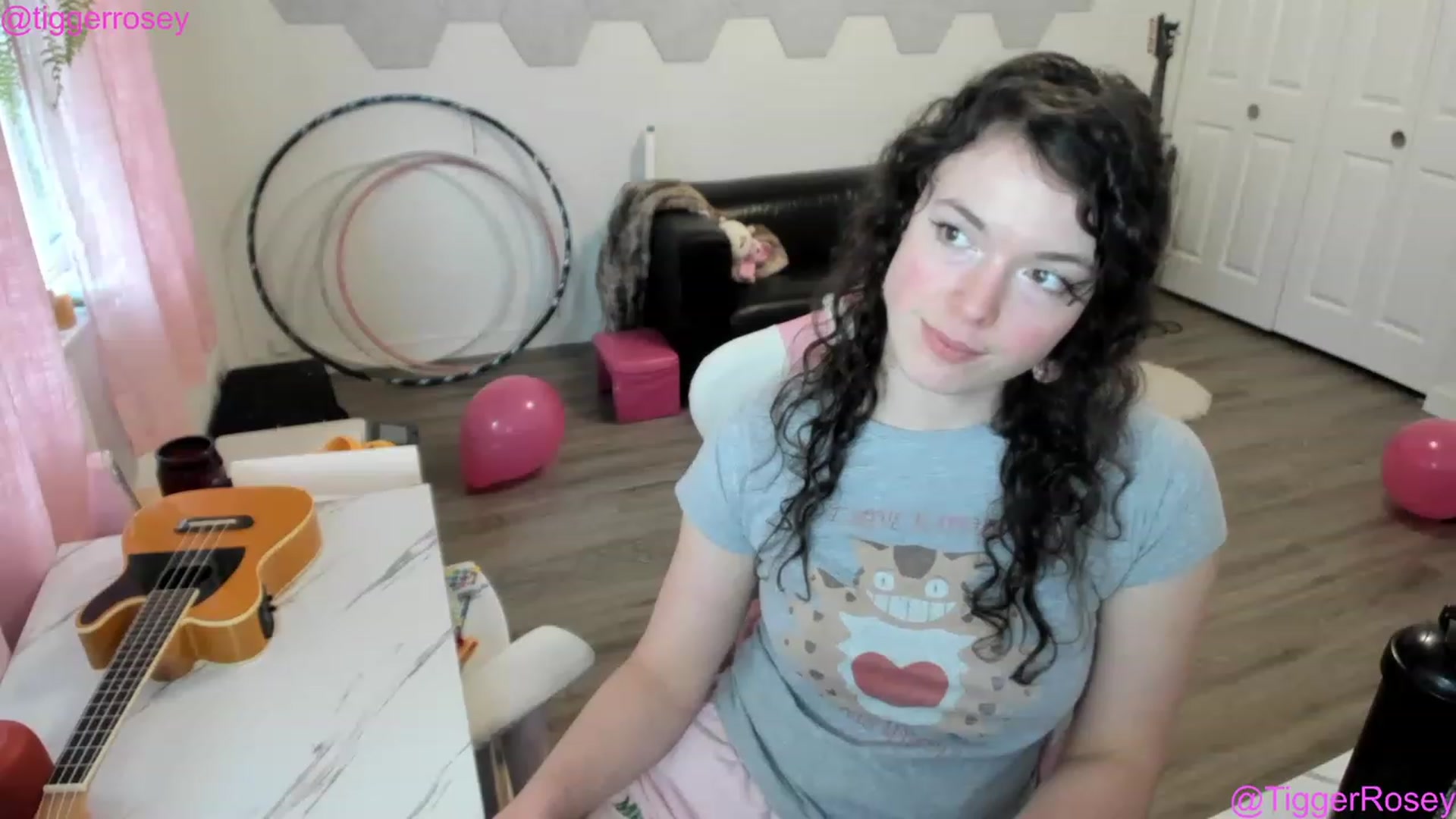 Gallery image thumbnail from TiggerRosey's myfreecams stream on, 02/01/2023, 23:36 image 17 of 20