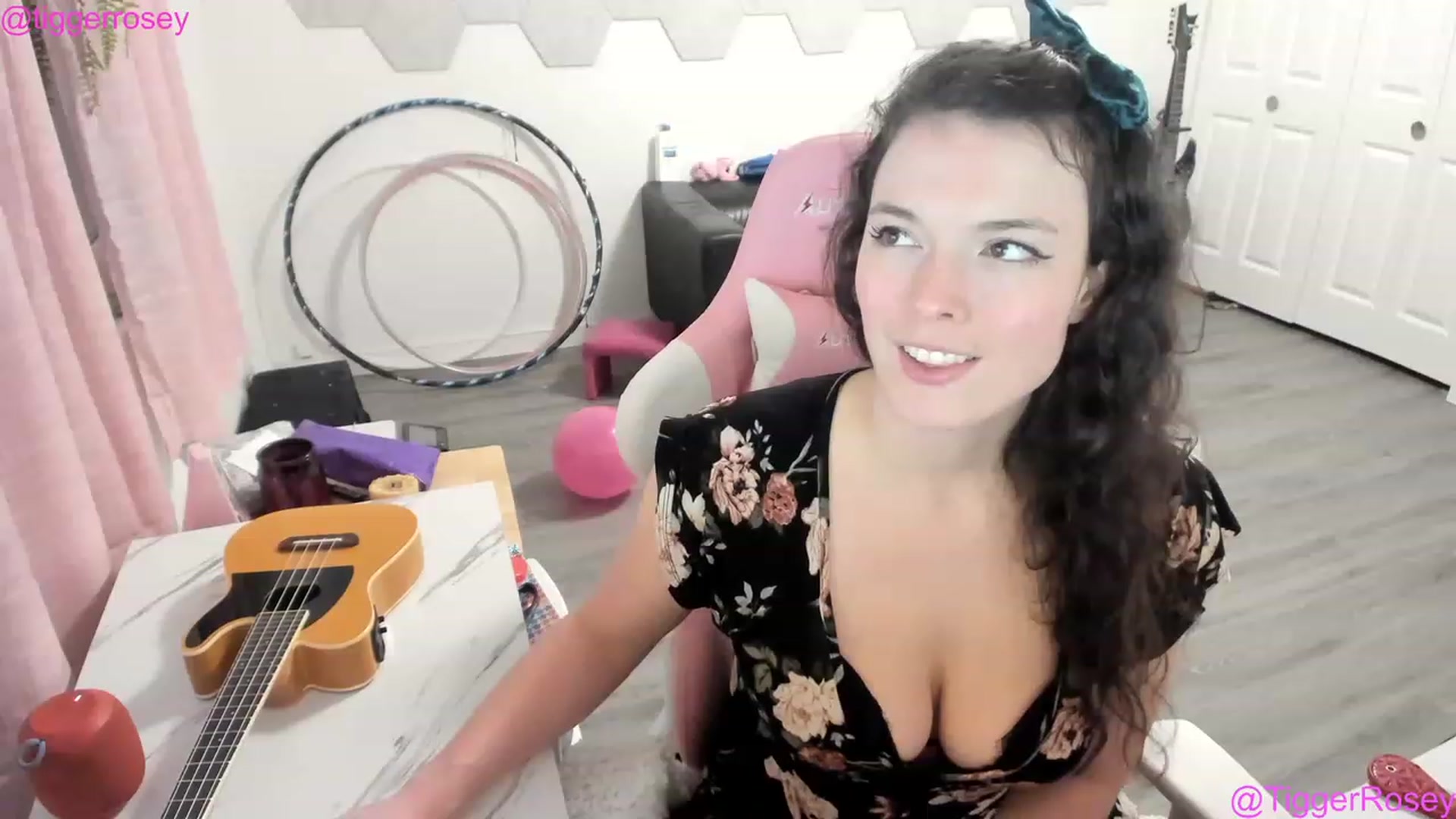 Gallery image thumbnail from TiggerRosey's myfreecams stream on, 02/08/2023, 05:50 image 18 of 20