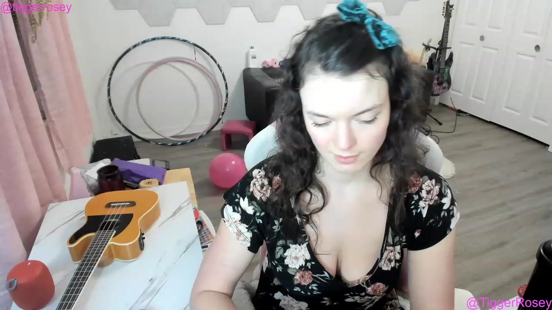 Gallery image thumbnail from TiggerRosey's myfreecams stream on, 02/08/2023, 06:57 image 4 of 20
