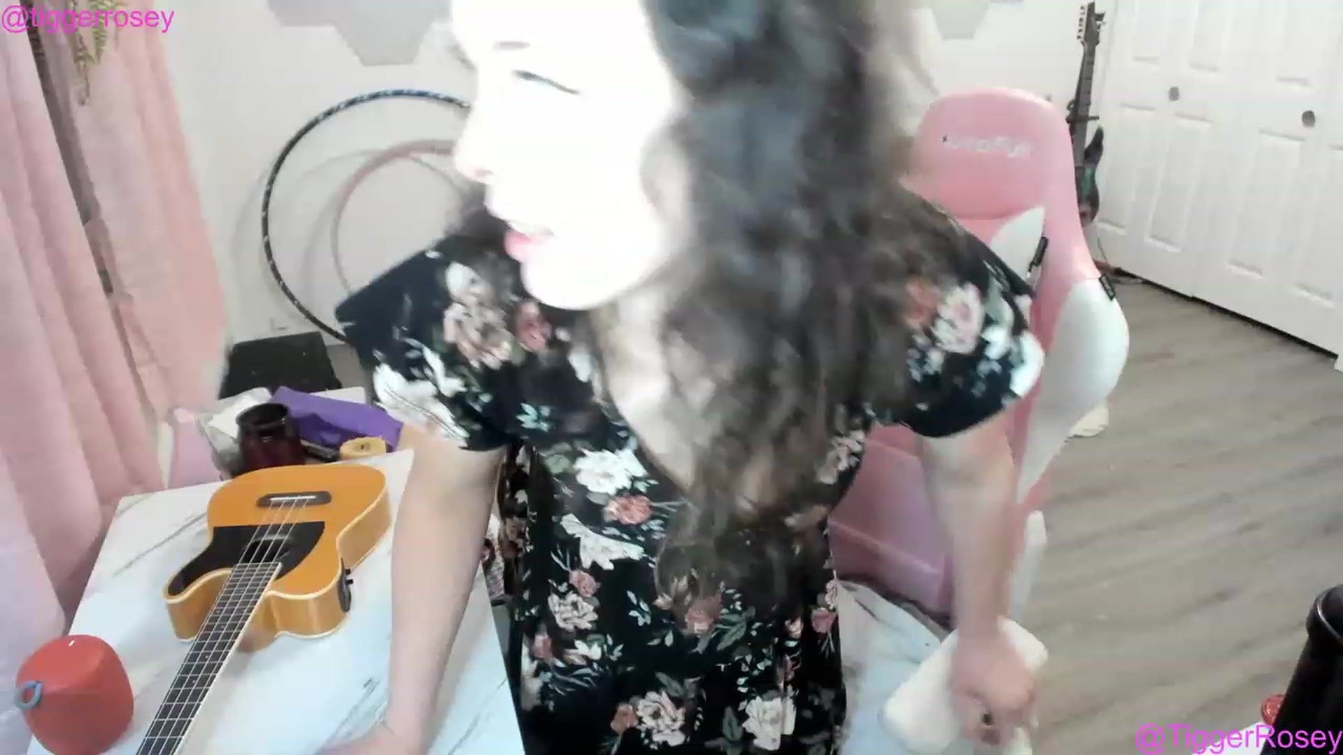 Gallery image thumbnail from TiggerRosey's myfreecams stream on, 02/08/2023, 06:57 image 7 of 20