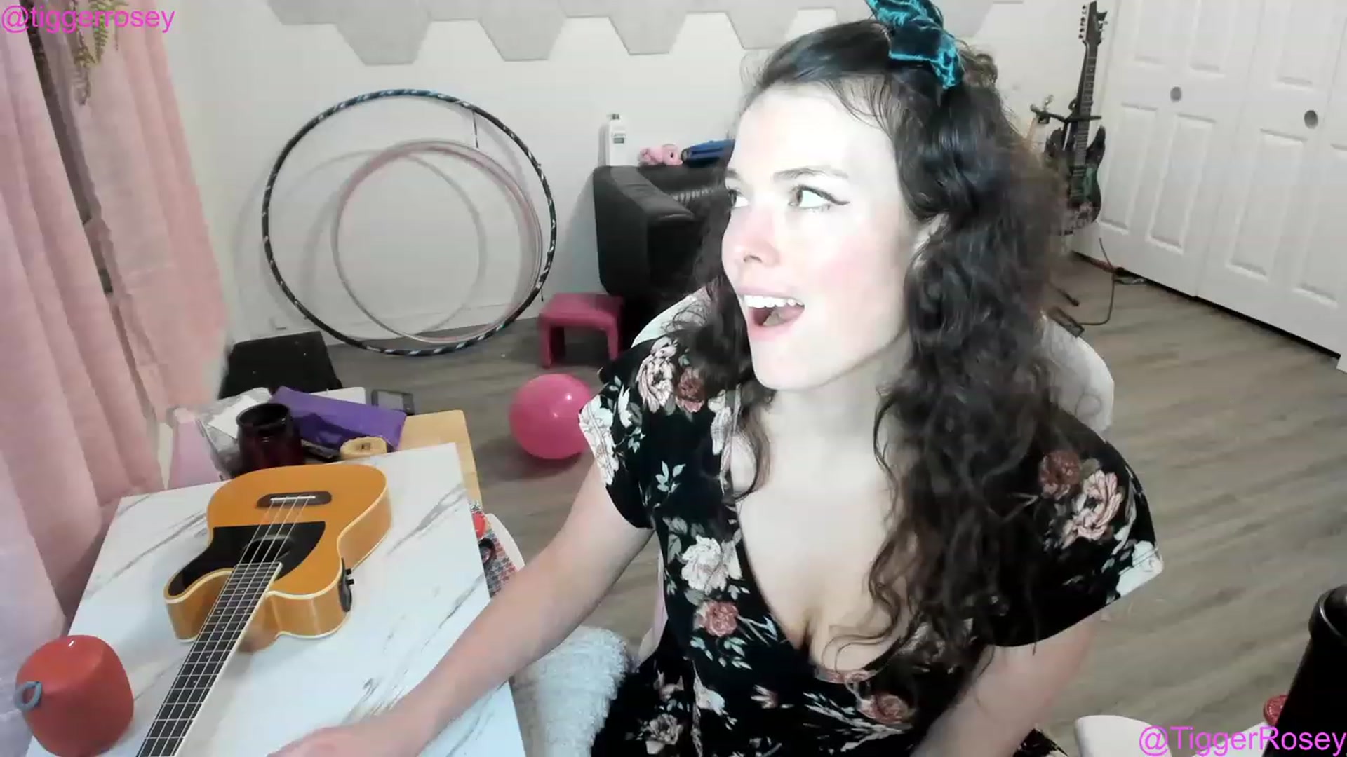 Gallery image thumbnail from TiggerRosey's myfreecams stream on, 02/08/2023, 06:57 image 5 of 20