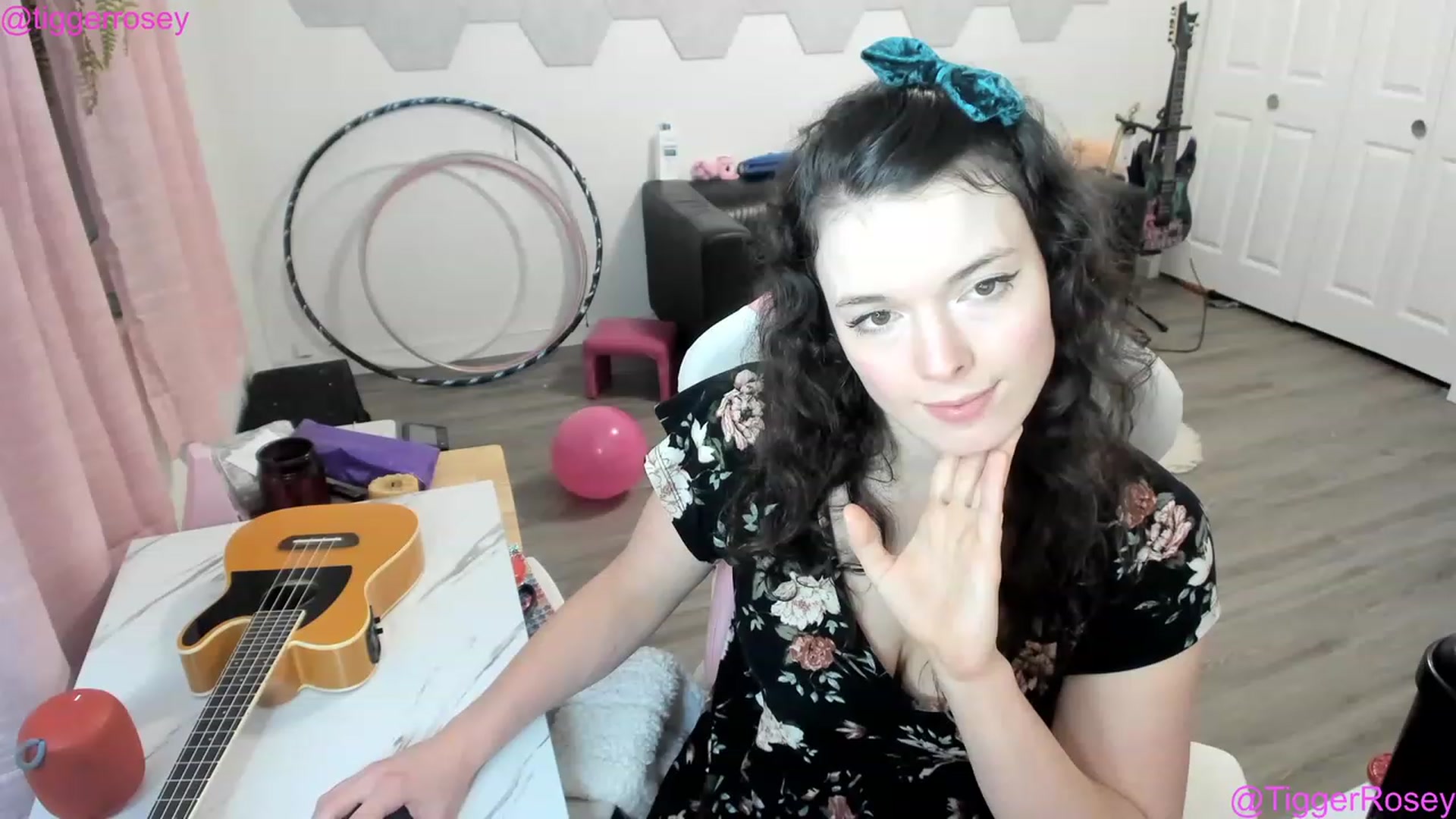 Gallery image thumbnail from TiggerRosey's myfreecams stream on, 02/08/2023, 06:57 image 9 of 20