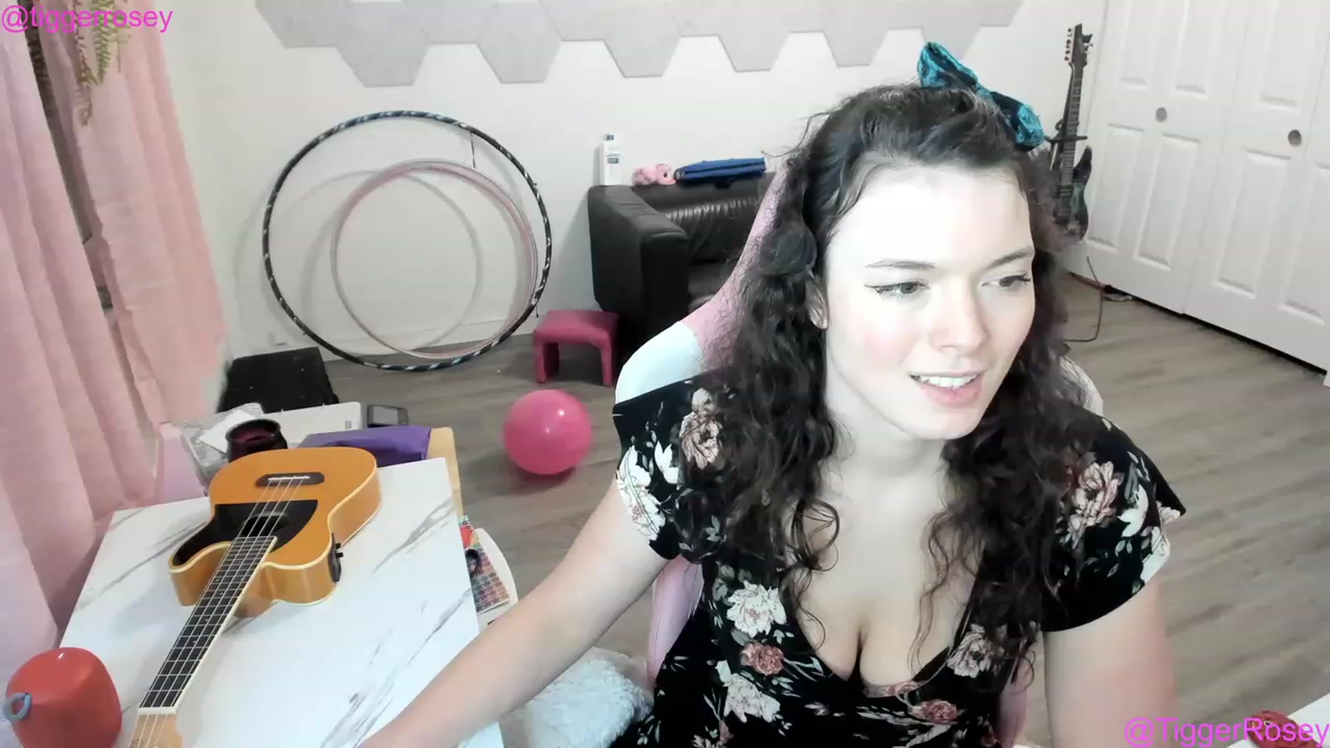 Gallery image thumbnail from TiggerRosey's myfreecams stream on, 02/08/2023, 07:57 image 19 of 20