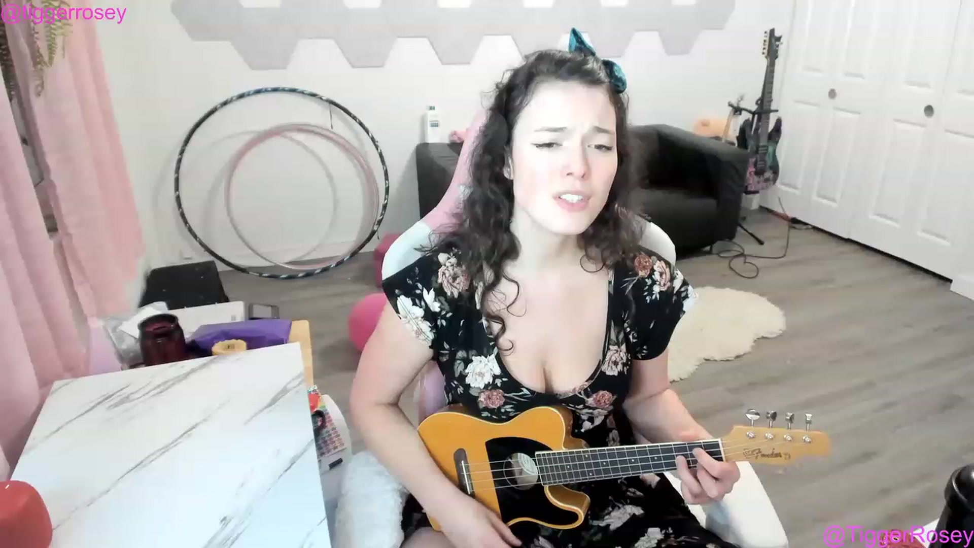 Gallery image thumbnail from TiggerRosey's myfreecams stream on, 02/08/2023, 07:57 image 4 of 20