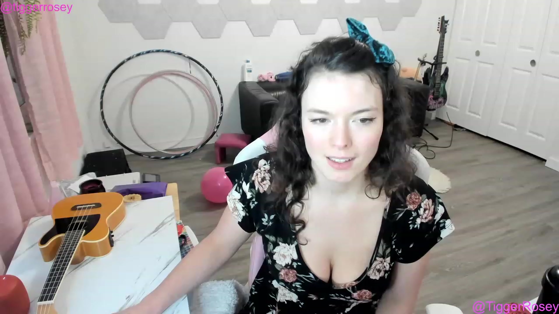 Gallery image thumbnail from TiggerRosey's myfreecams stream on, 02/08/2023, 07:57 image 2 of 20