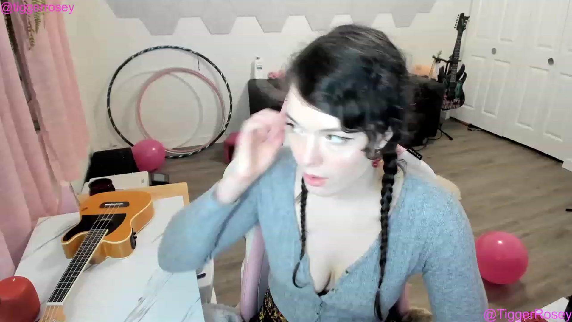 Gallery image thumbnail from TiggerRosey's myfreecams stream on, 02/09/2023, 03:26 image 2 of 20