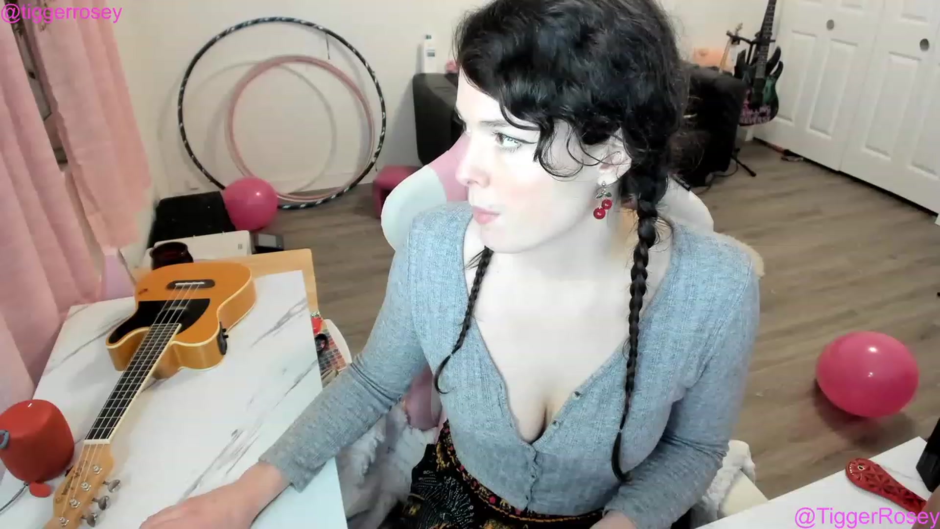 Gallery image thumbnail from TiggerRosey's myfreecams stream on, 02/09/2023, 03:26 image 7 of 20