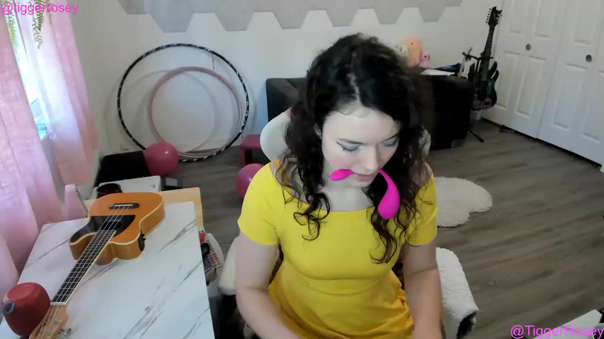 Gallery image thumbnail from TiggerRosey's myfreecams stream on, 02/10/2023, 23:09 image 10 of 20