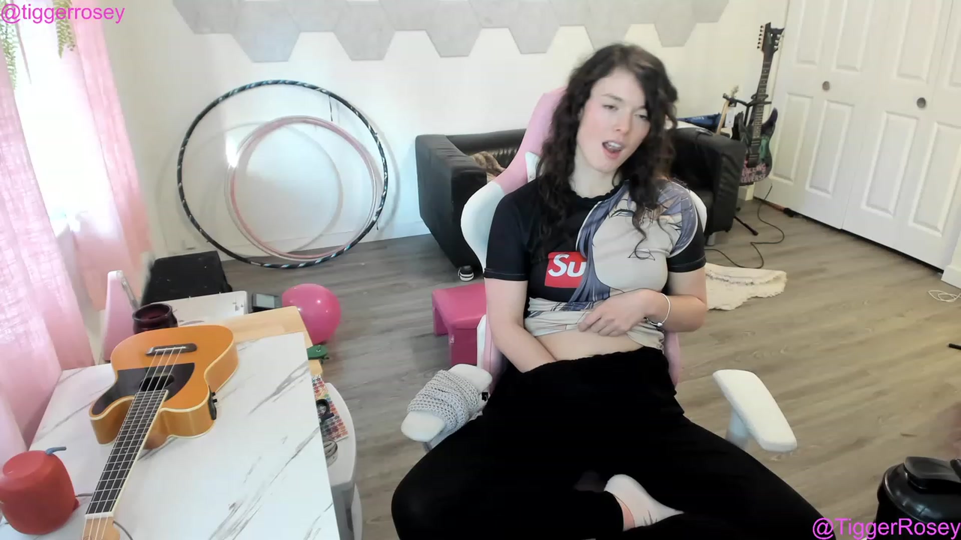 Gallery image thumbnail from TiggerRosey's myfreecams stream on, 02/18/2023, 24:07 image 20 of 20