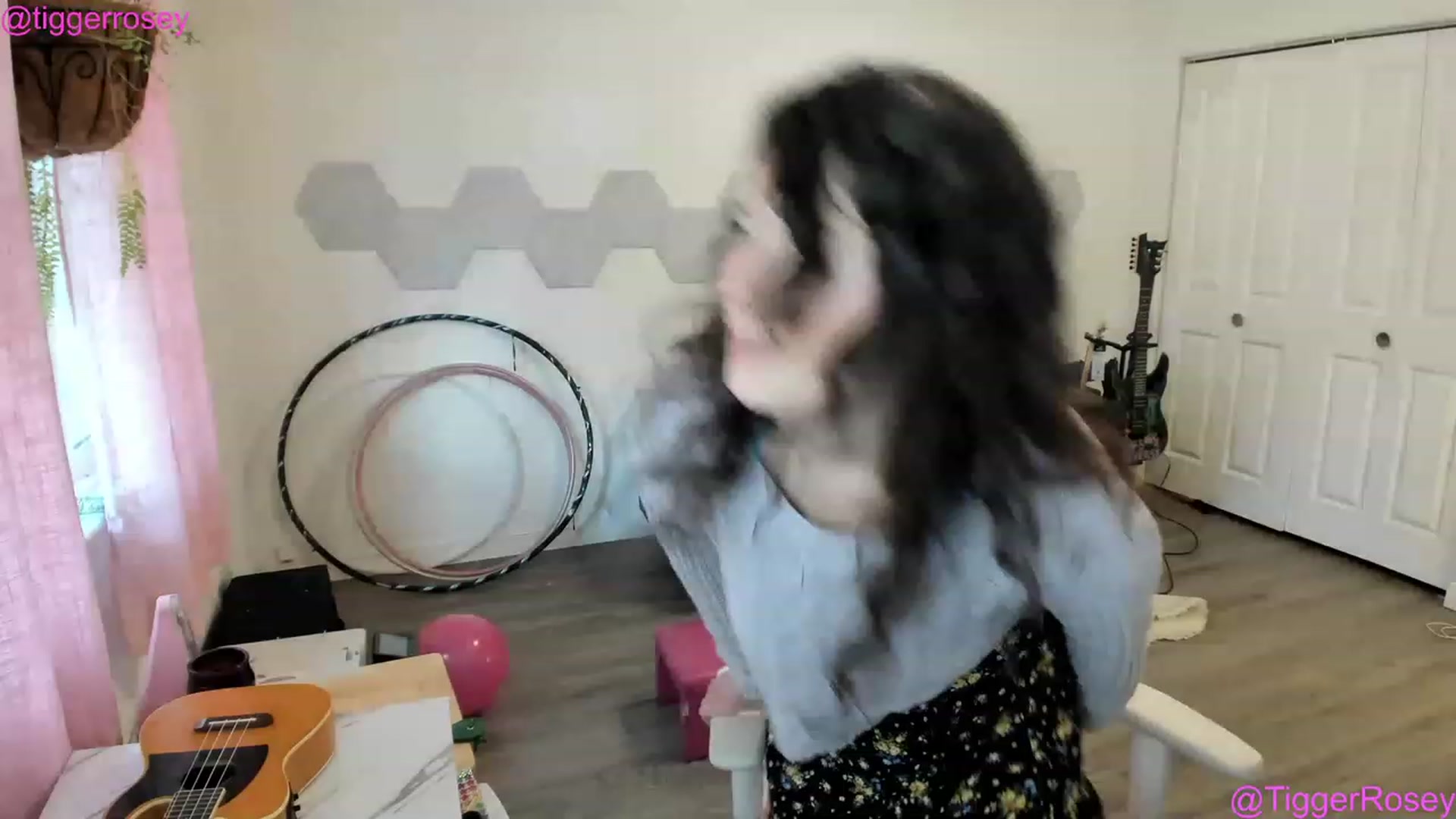 Gallery image thumbnail from TiggerRosey's myfreecams stream on, 02/18/2023, 24:07 image 5 of 20