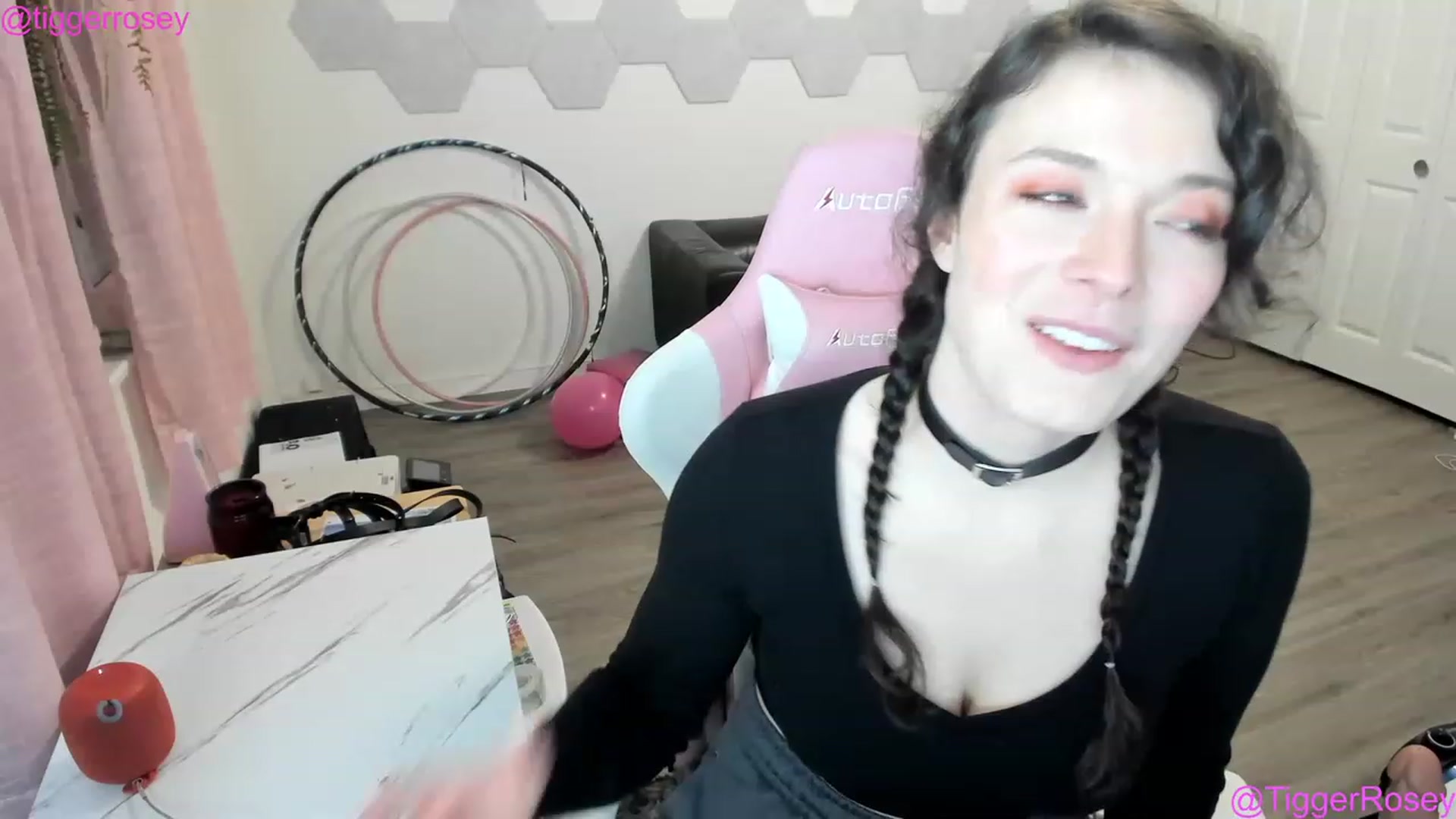 Gallery image thumbnail from TiggerRosey's myfreecams stream on, 02/23/2023, 03:29 image 6 of 20
