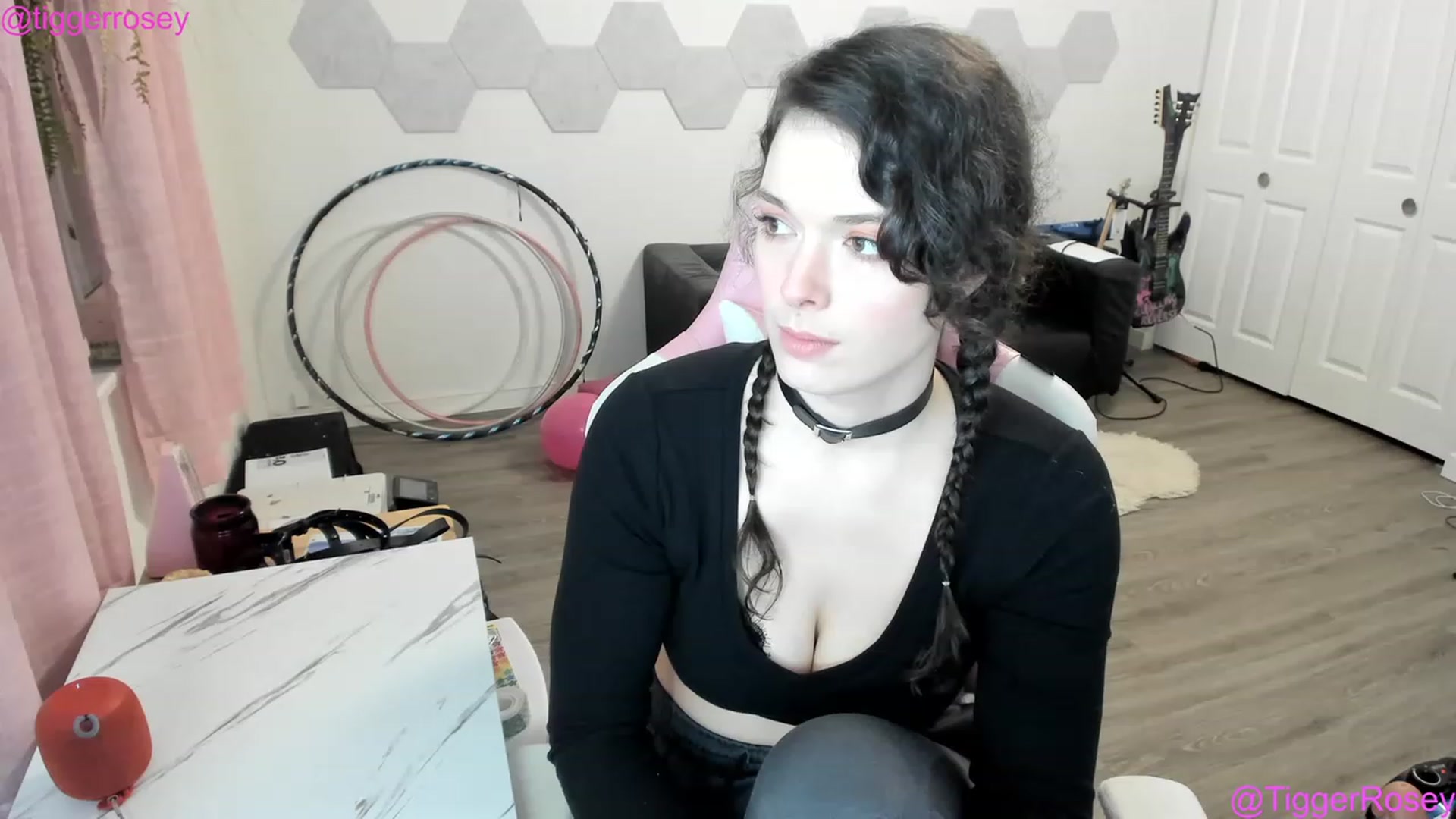 Gallery image thumbnail from TiggerRosey's myfreecams stream on, 02/23/2023, 03:29 image 14 of 20