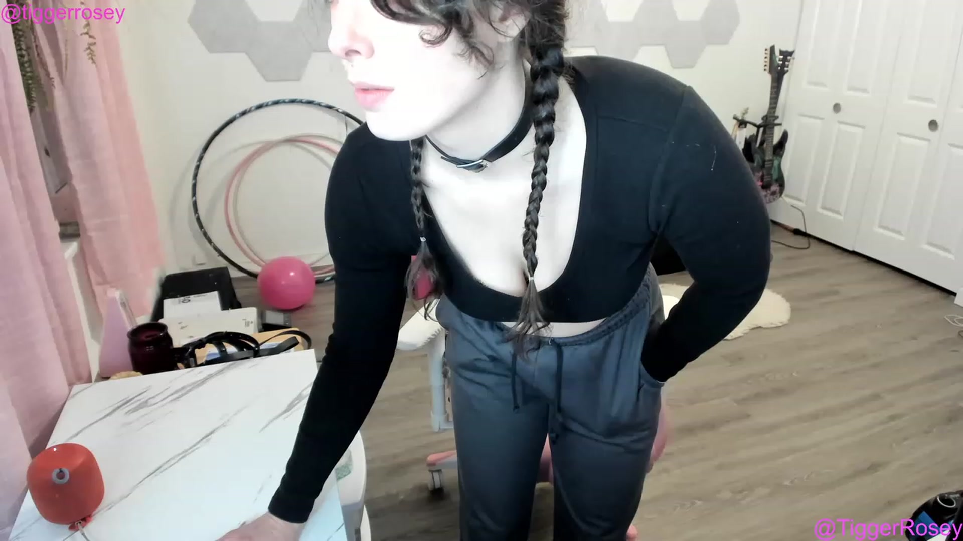 Gallery image thumbnail from TiggerRosey's myfreecams stream on, 02/23/2023, 04:19 image 6 of 20
