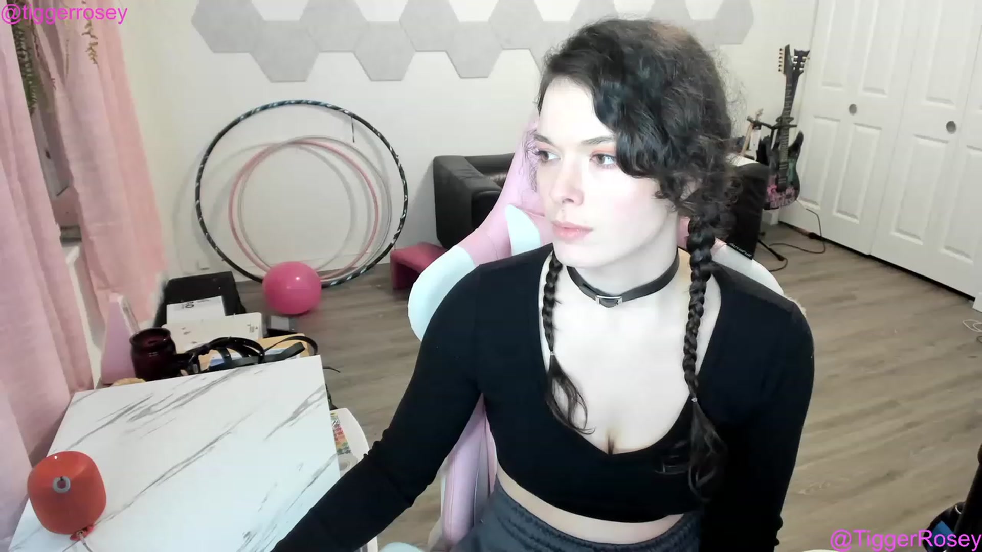 Gallery image thumbnail from TiggerRosey's myfreecams stream on, 02/23/2023, 04:19 image 13 of 20
