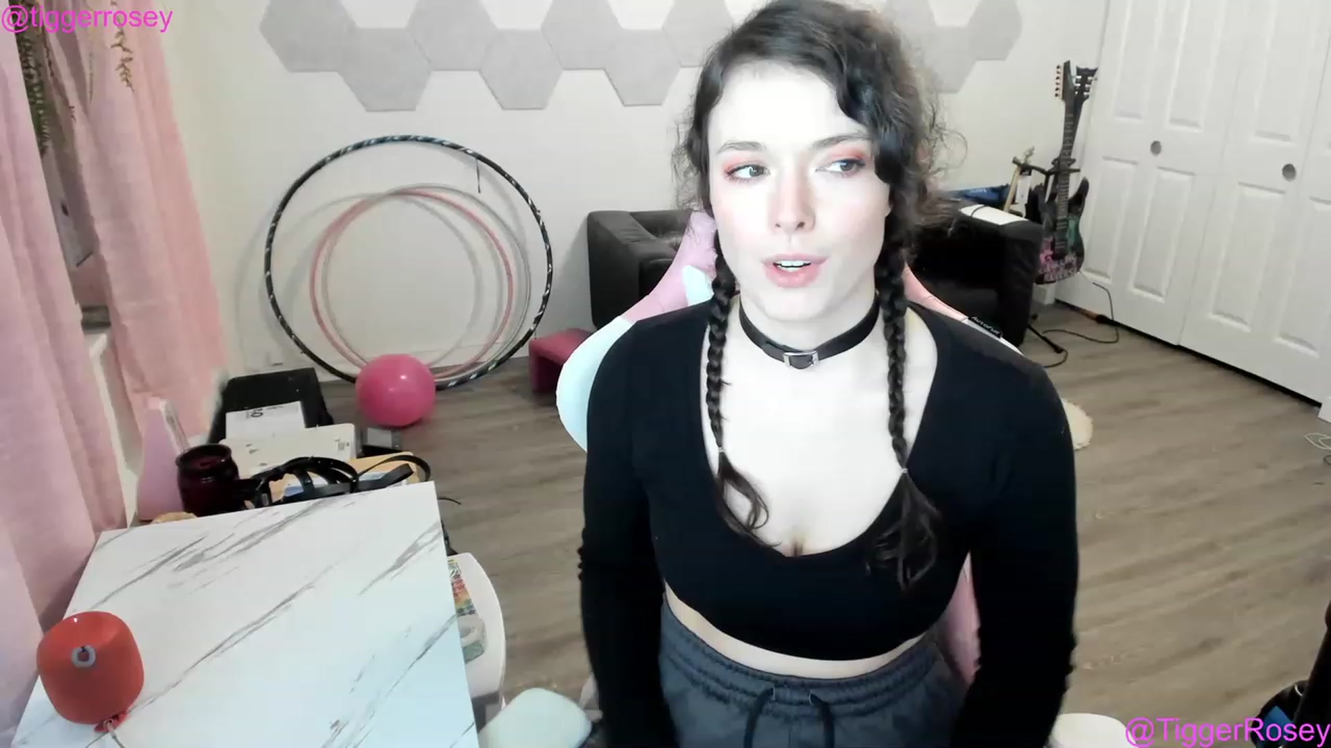 Gallery image thumbnail from TiggerRosey's myfreecams stream on, 02/23/2023, 04:19 image 10 of 20