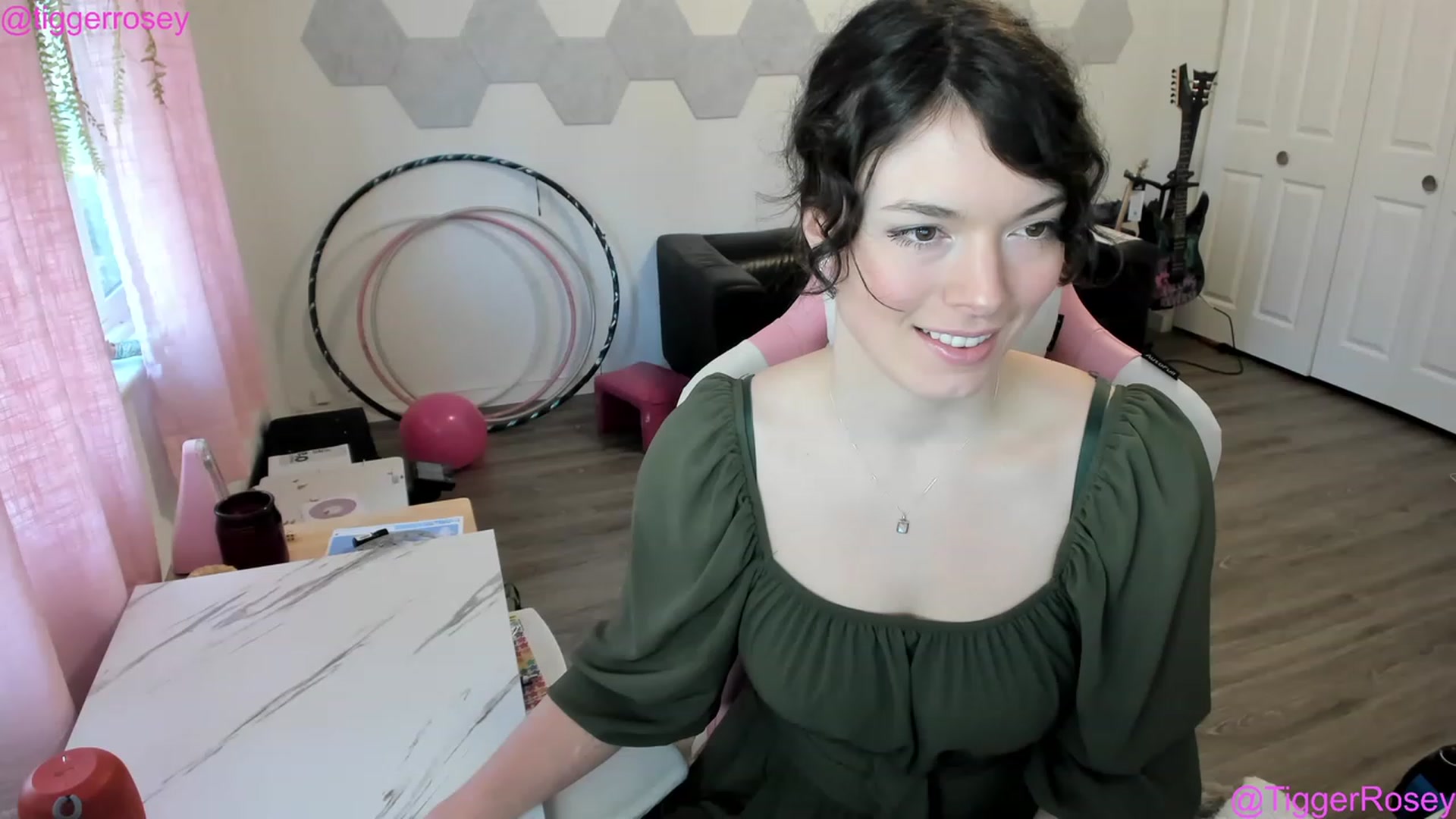 Gallery image thumbnail from TiggerRosey's myfreecams stream on, 02/24/2023, 22:01 image 1 of 20