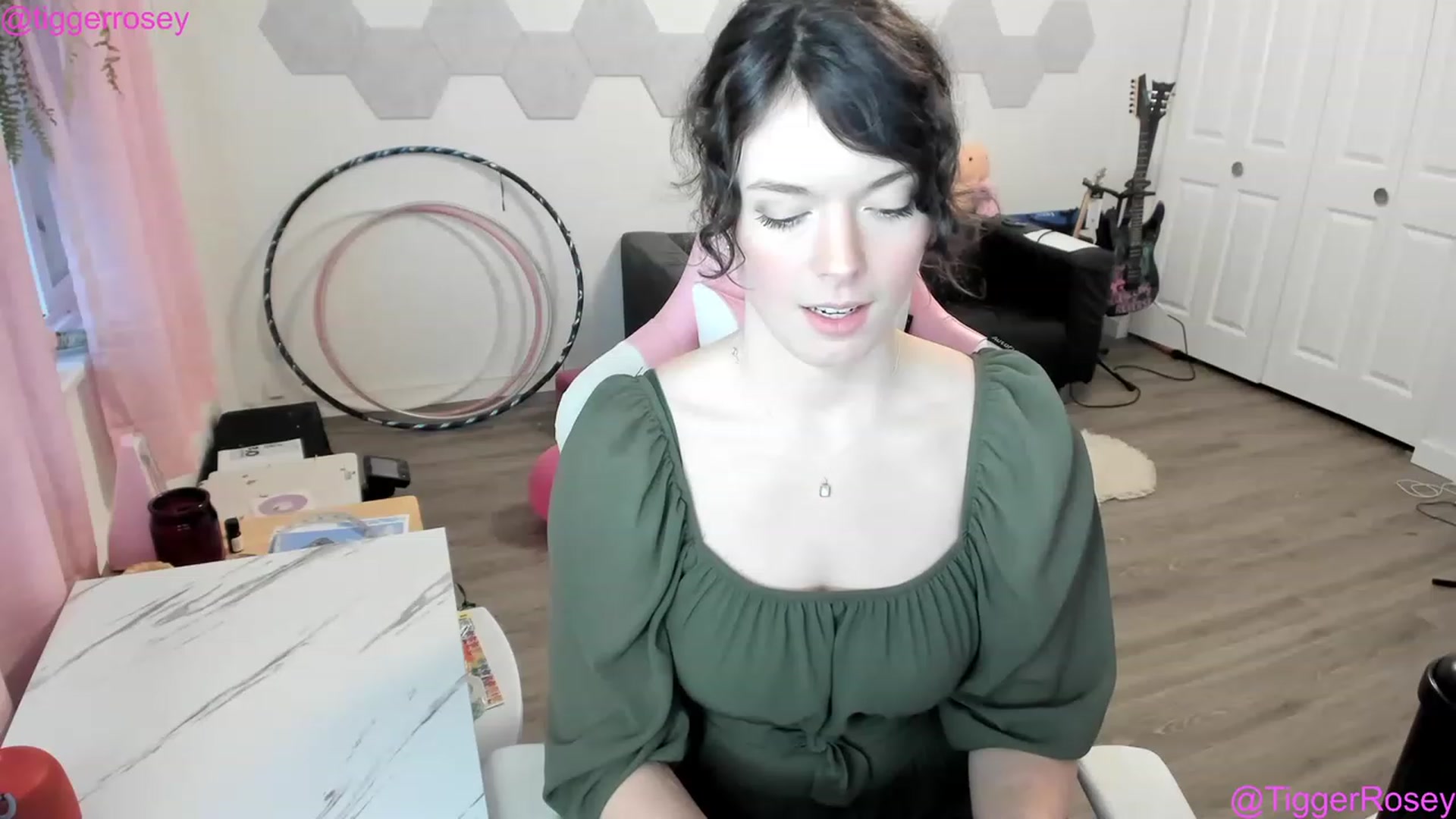 Gallery image thumbnail from TiggerRosey's myfreecams stream on, 02/25/2023, 02:23 image 16 of 20