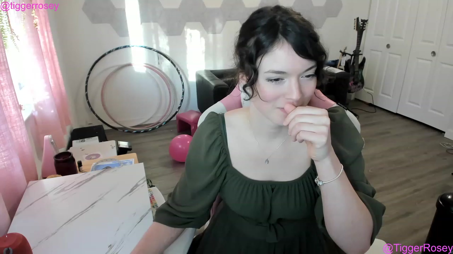 Gallery image thumbnail from TiggerRosey's myfreecams stream on, 02/25/2023, 02:23 image 9 of 20