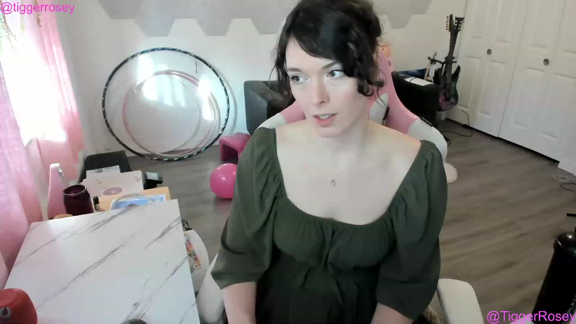 Gallery image thumbnail from TiggerRosey's myfreecams stream on, 02/25/2023, 02:23 image 3 of 20