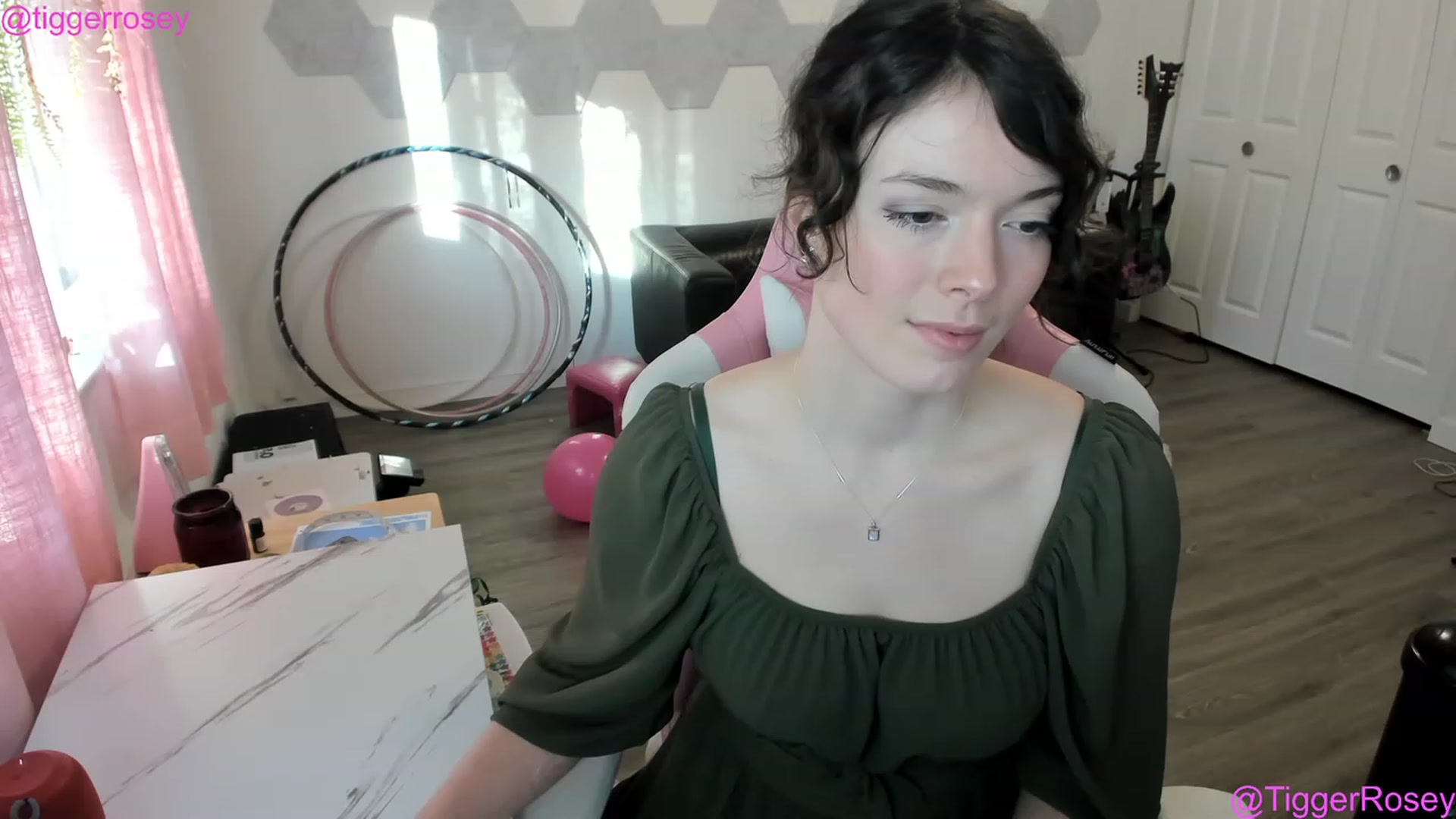 Gallery image thumbnail from TiggerRosey's myfreecams stream on, 02/25/2023, 02:23 image 8 of 20