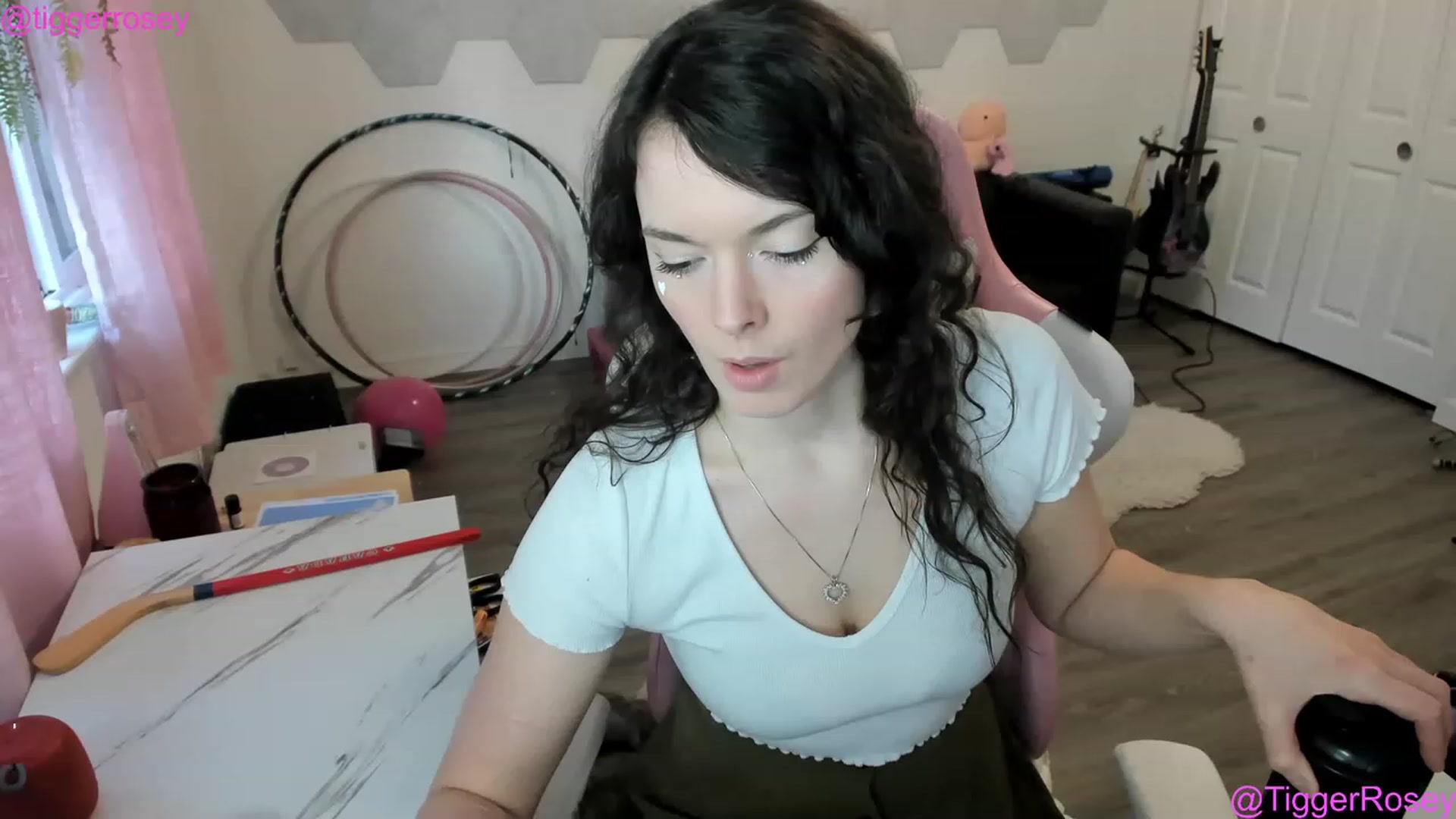 Gallery image thumbnail from TiggerRosey's myfreecams stream on, 03/01/2023, 01:56 image 8 of 20