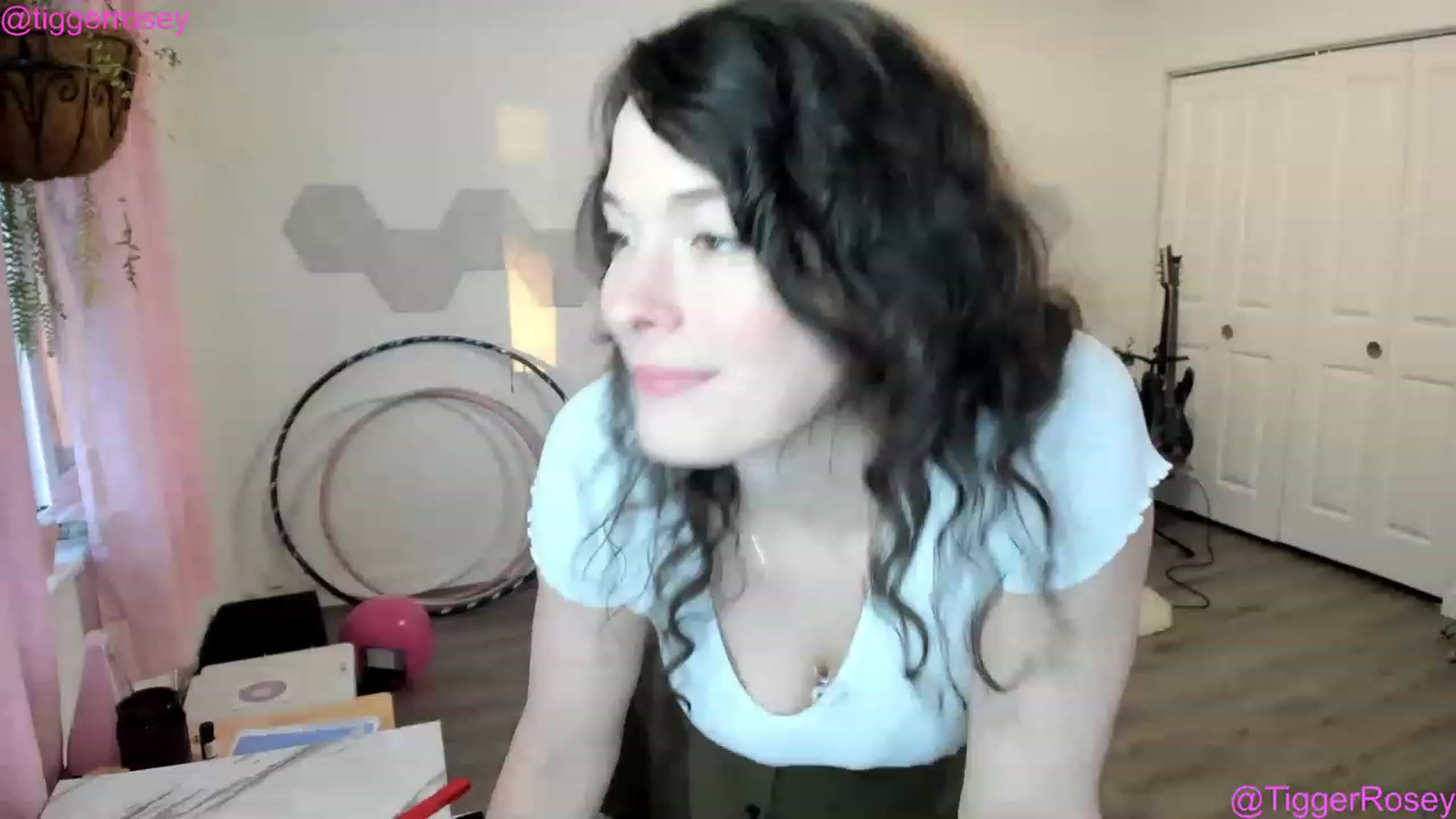 Gallery image thumbnail from TiggerRosey's myfreecams stream on, 03/01/2023, 01:56 image 18 of 20