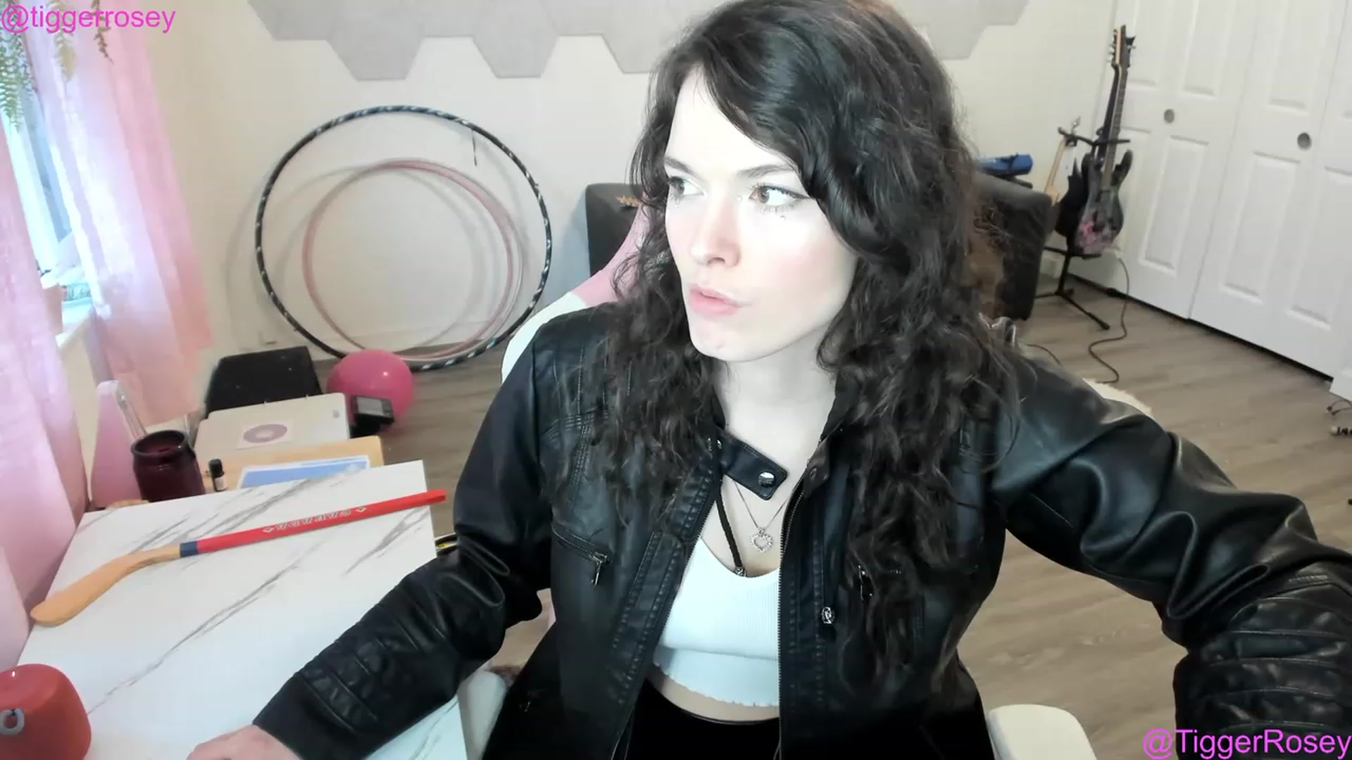 Gallery image thumbnail from TiggerRosey's myfreecams stream on, 03/01/2023, 01:56 image 4 of 20