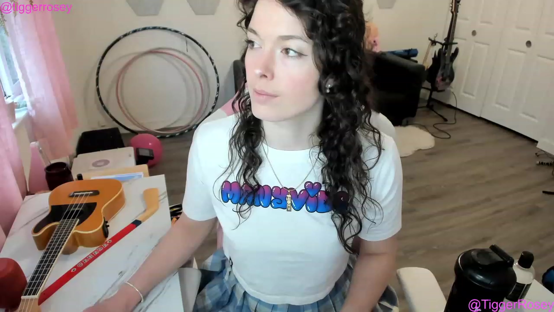 Gallery image thumbnail from TiggerRosey's myfreecams stream on, 03/01/2023, 23:53 image 11 of 20
