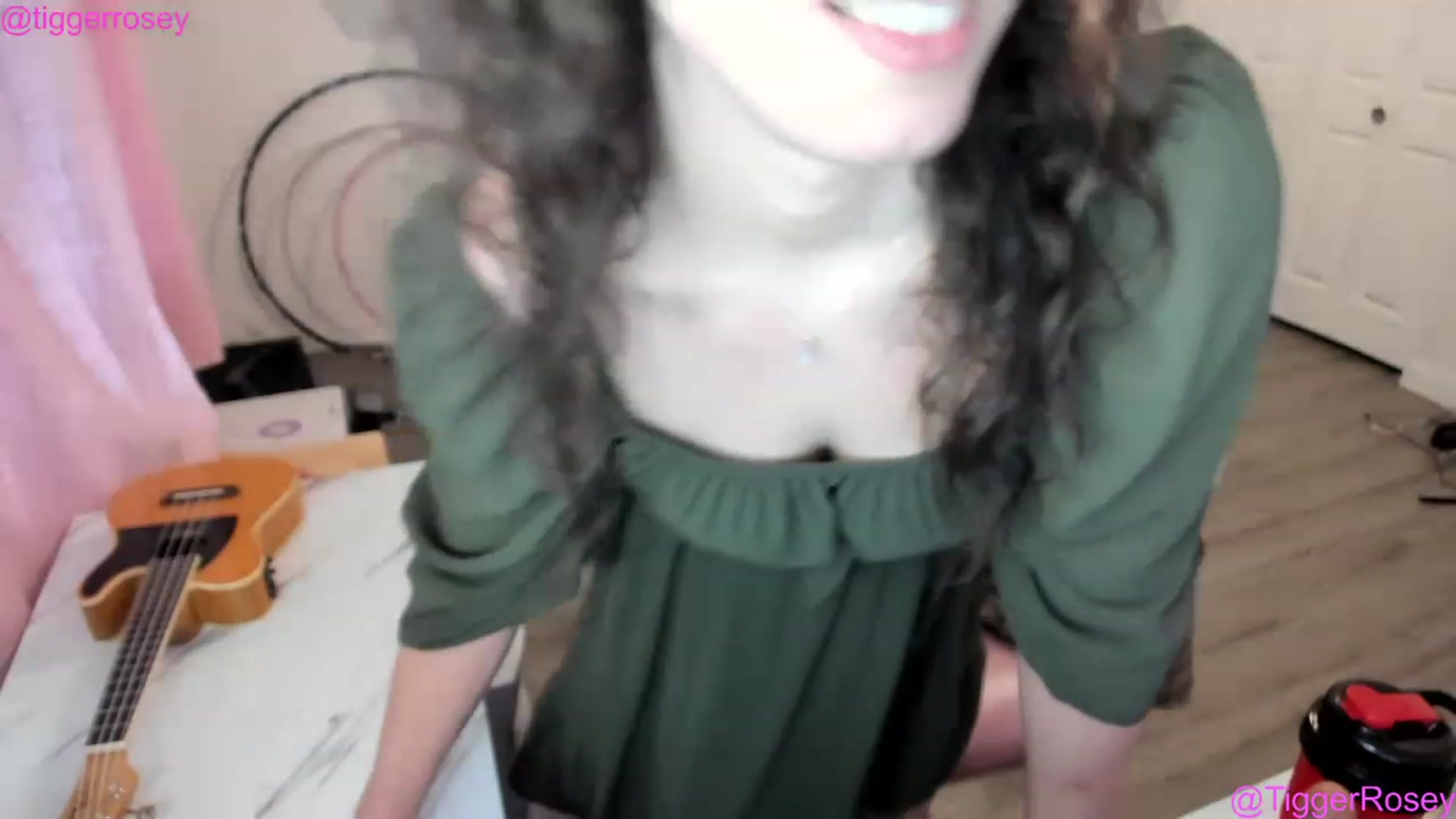 Gallery image thumbnail from TiggerRosey's myfreecams stream on, 03/18/2023, 03:45 image 8 of 20