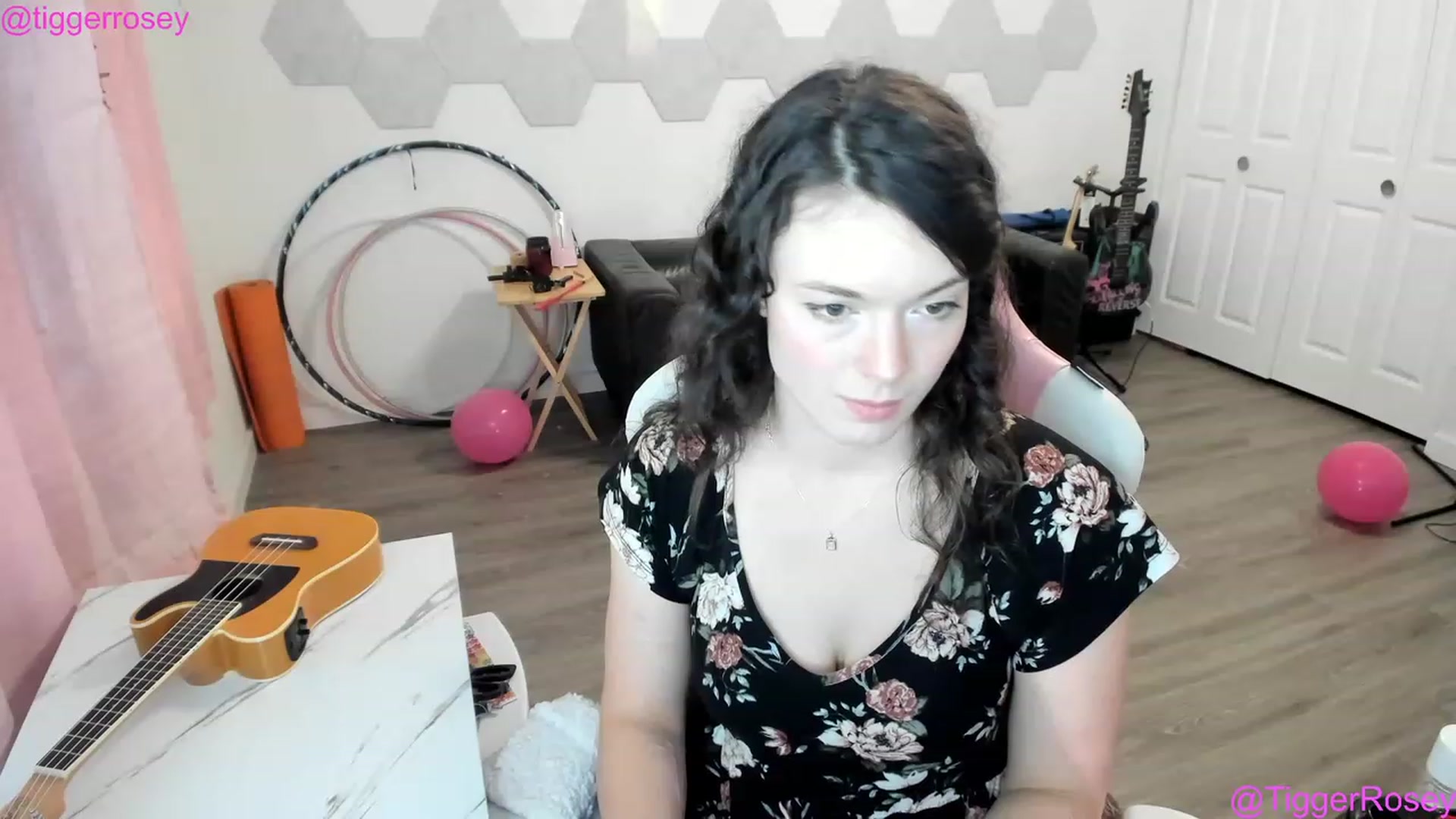 Gallery image thumbnail from TiggerRosey's myfreecams stream on, 03/23/2023, 02:34 image 16 of 20