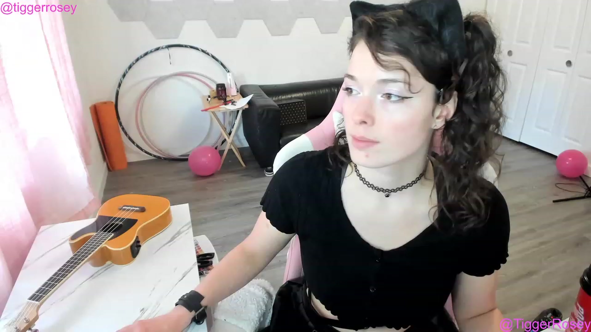 Gallery image thumbnail from TiggerRosey's myfreecams stream on, 03/24/2023, 23:30 image 1 of 20