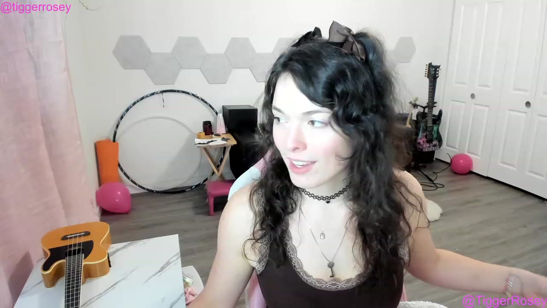 Gallery image thumbnail from TiggerRosey's myfreecams stream on, 04/05/2023, 05:58 image 4 of 20