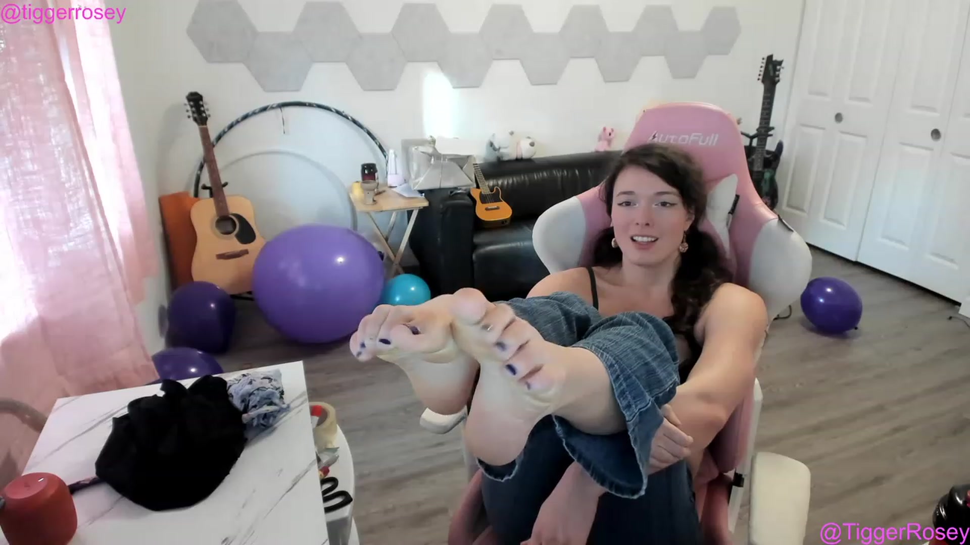 Gallery image thumbnail from TiggerRosey's myfreecams stream on, 04/19/2023, 03:08 image 13 of 20