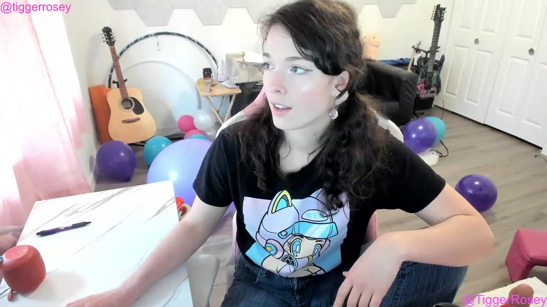 Gallery image thumbnail from TiggerRosey's myfreecams stream on, 04/19/2023, 03:08 image 3 of 20