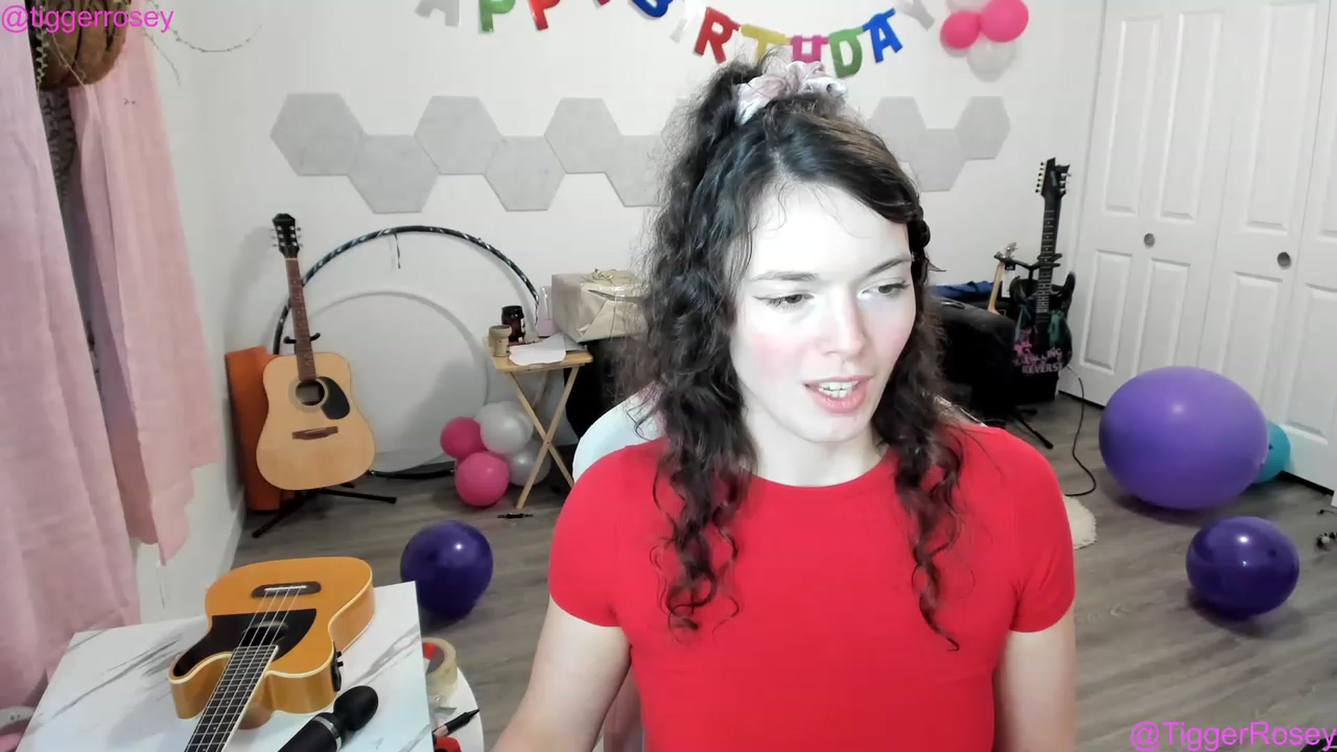 Gallery image thumbnail from TiggerRosey's myfreecams stream on, 04/21/2023, 03:43 image 17 of 20
