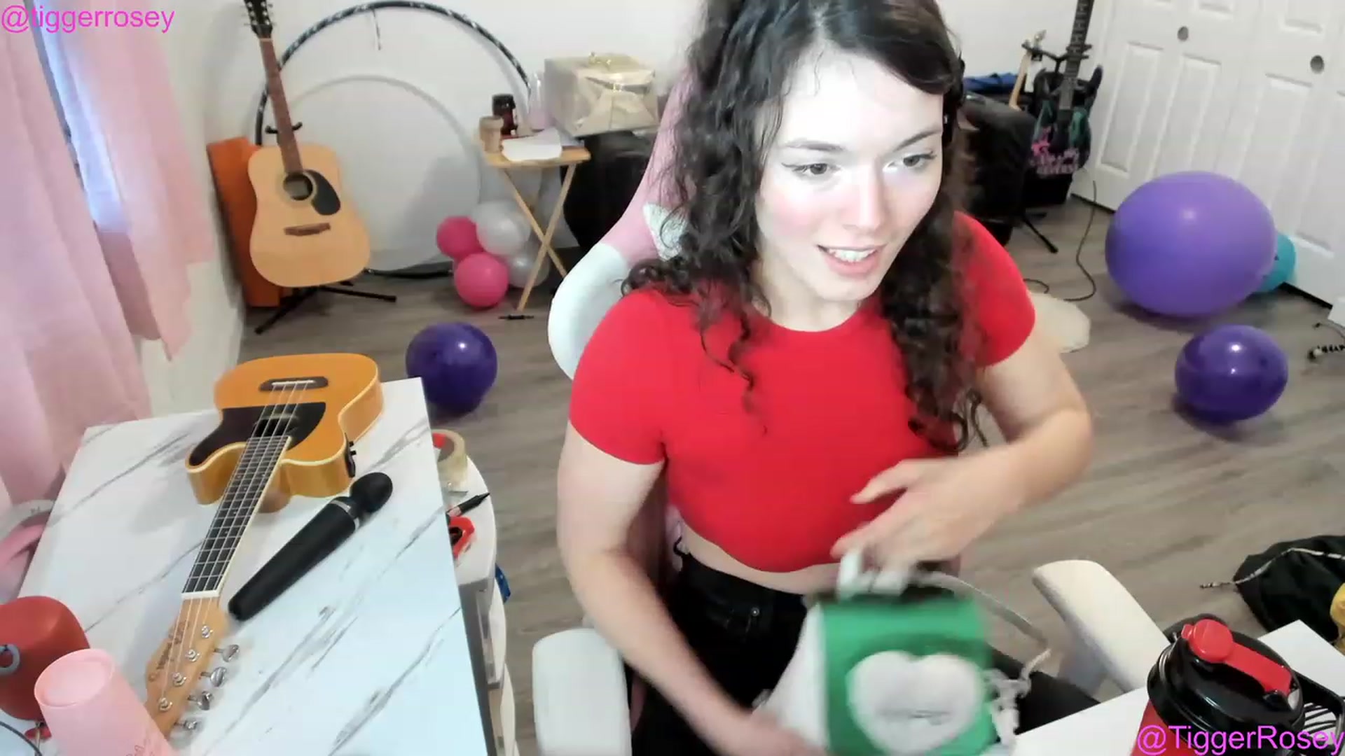 Gallery image thumbnail from TiggerRosey's myfreecams stream on, 04/21/2023, 03:43 image 6 of 20