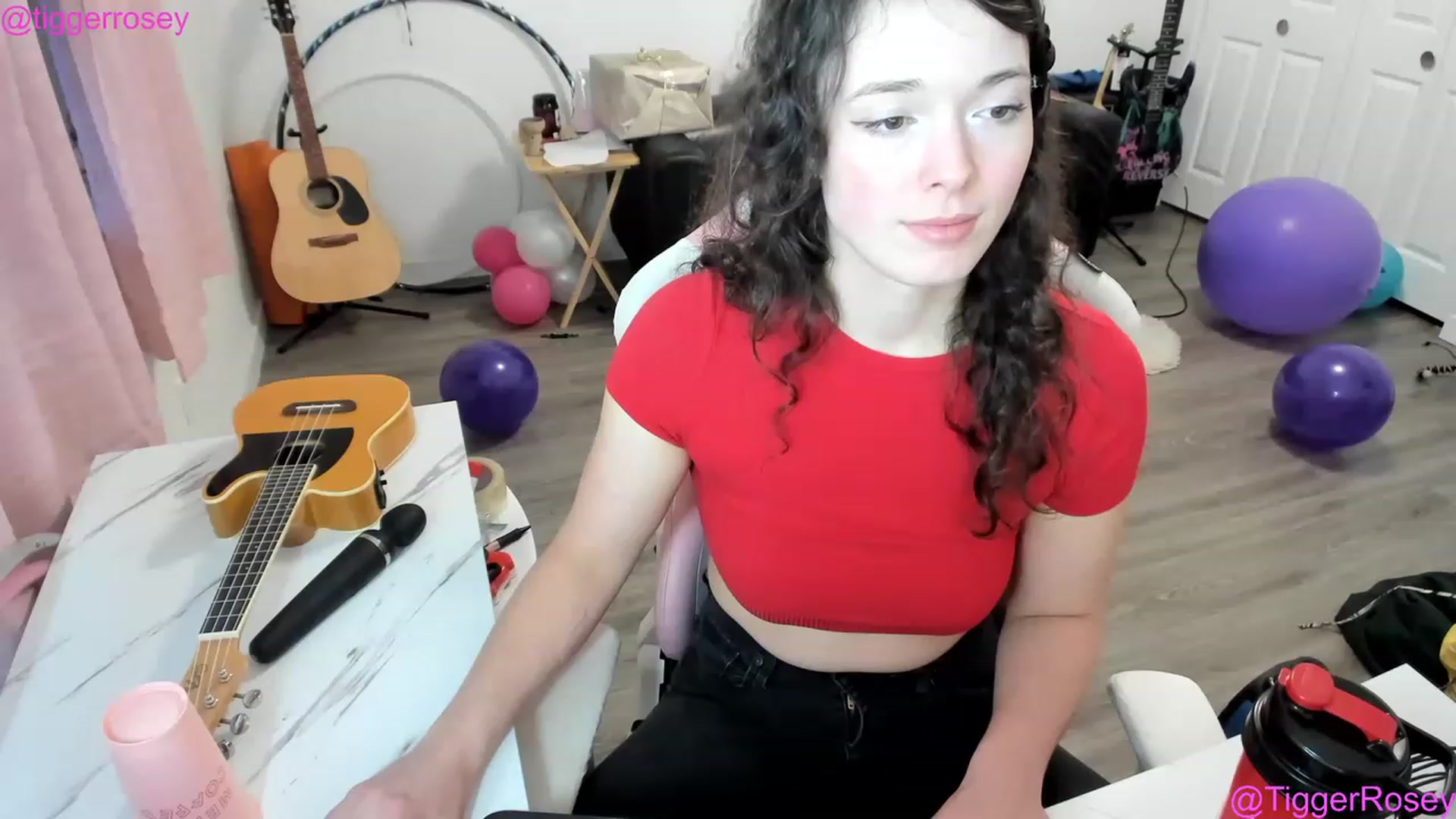 Gallery image thumbnail from TiggerRosey's myfreecams stream on, 04/21/2023, 03:43 image 13 of 20