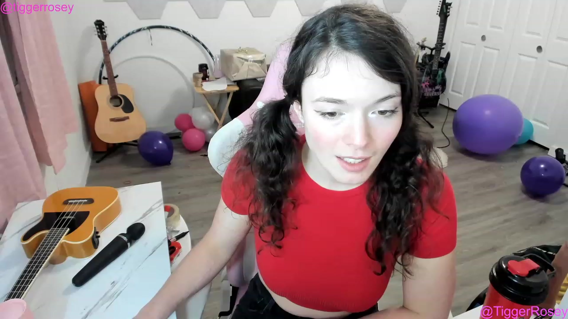 Gallery image thumbnail from TiggerRosey's myfreecams stream on, 04/21/2023, 04:24 image 18 of 20
