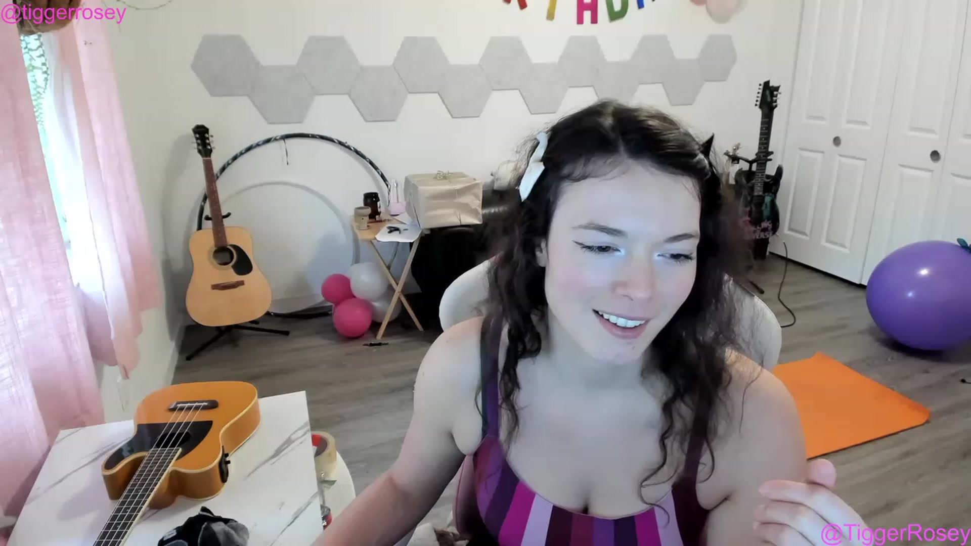 Gallery image thumbnail from TiggerRosey's myfreecams stream on, 04/22/2023, 24:42 image 6 of 20