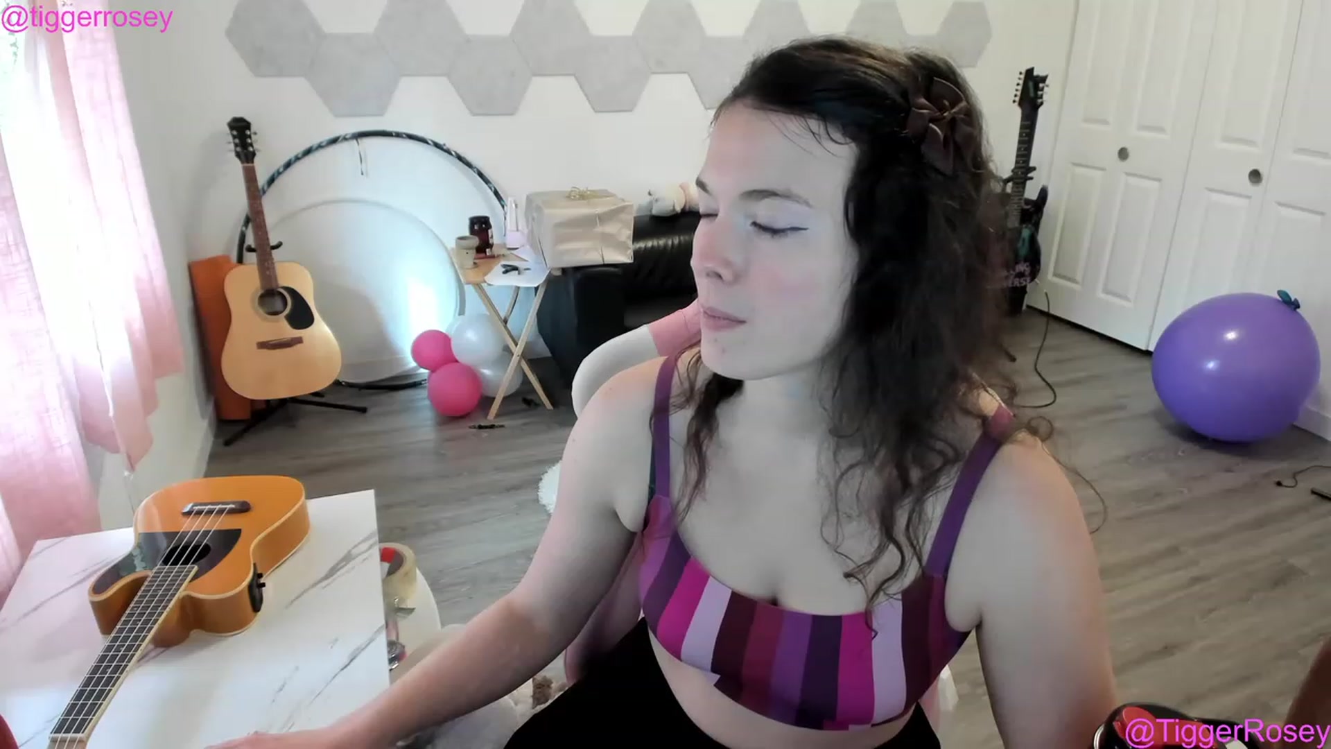 Gallery image thumbnail from TiggerRosey's myfreecams stream on, 04/22/2023, 24:46 image 13 of 20