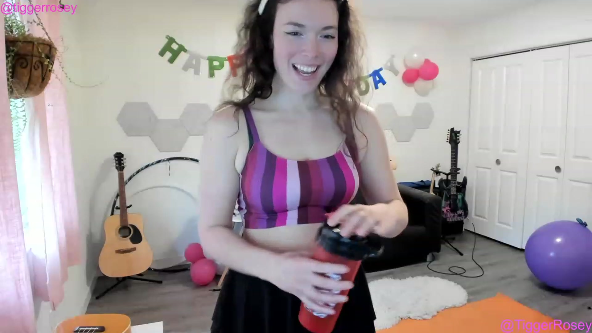 Gallery image thumbnail from TiggerRosey's myfreecams stream on, 04/22/2023, 24:46 image 16 of 20