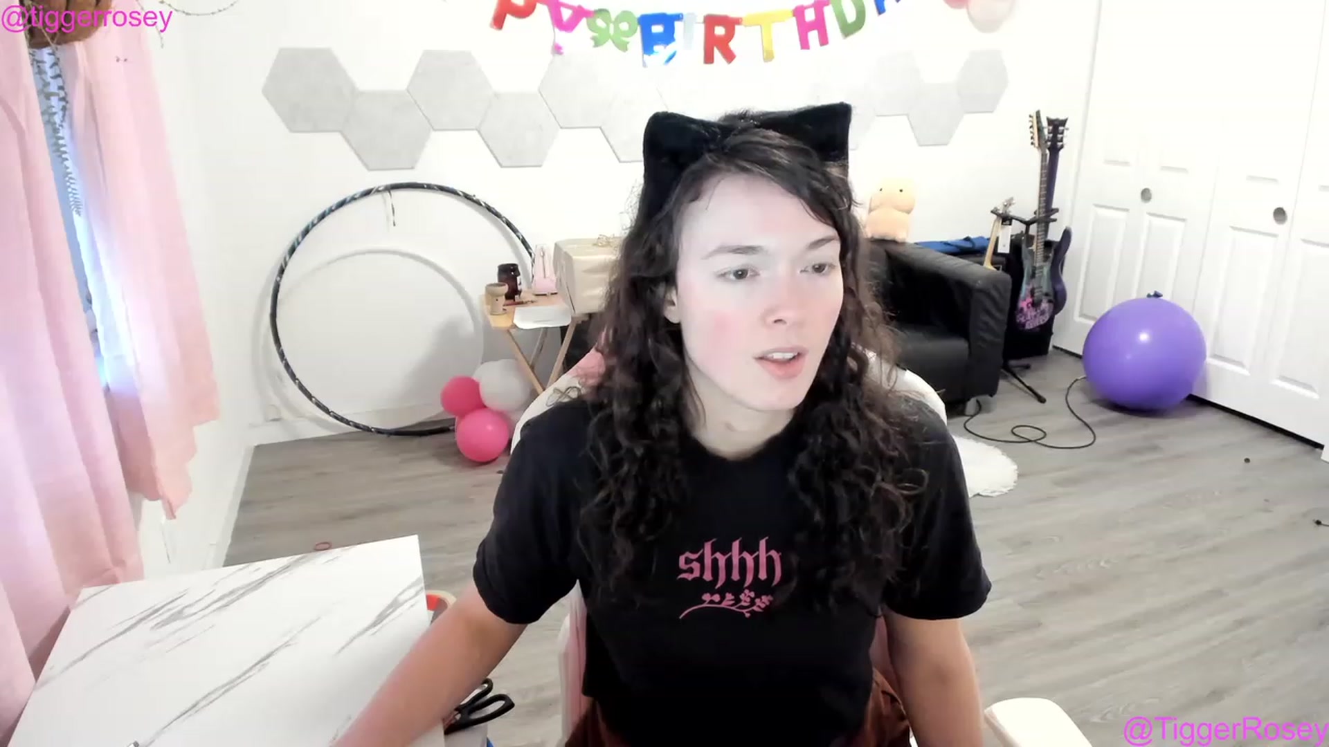 Gallery image thumbnail from TiggerRosey's myfreecams stream on, 04/25/2023, 04:05 image 11 of 20