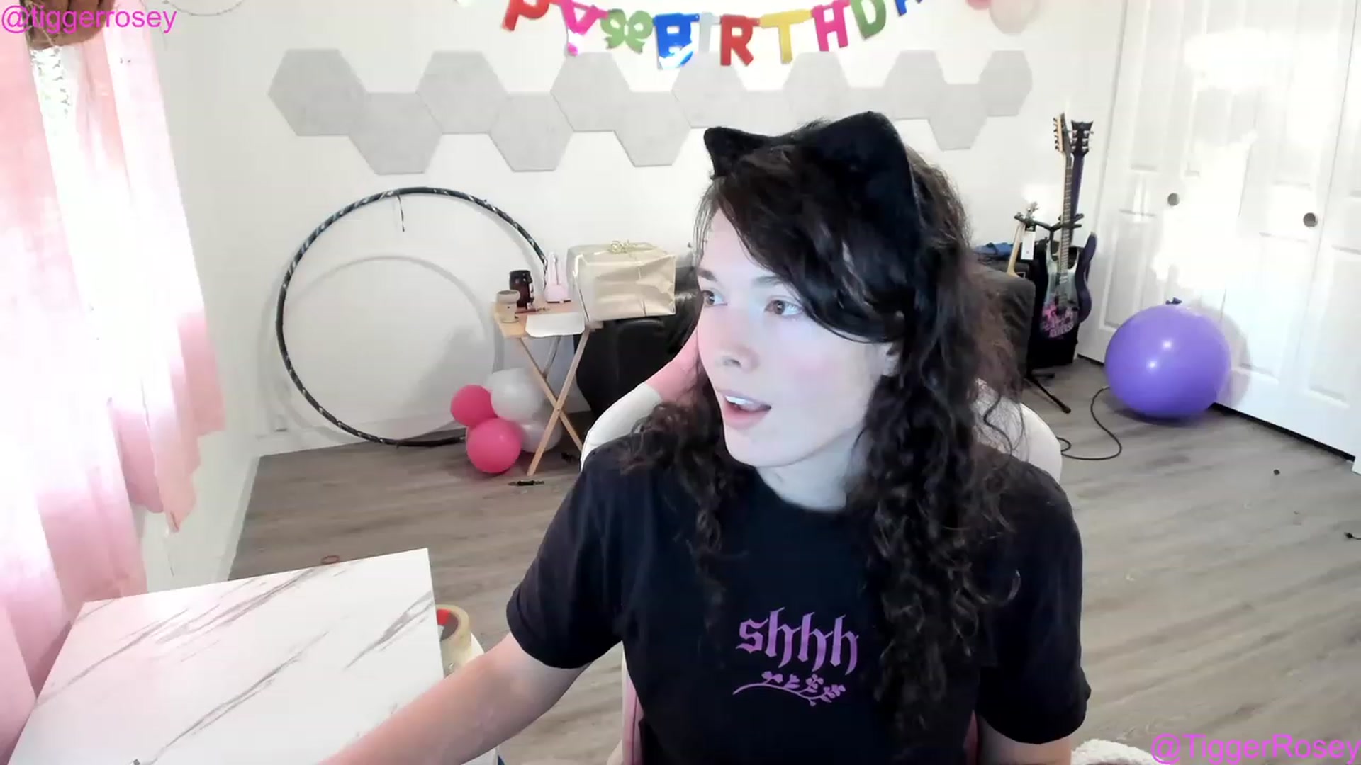 Gallery image thumbnail from TiggerRosey's myfreecams stream on, 04/25/2023, 04:05 image 5 of 20