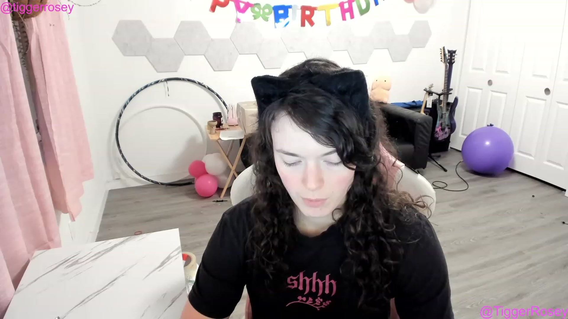 Gallery image thumbnail from TiggerRosey's myfreecams stream on, 04/25/2023, 04:05 image 18 of 20