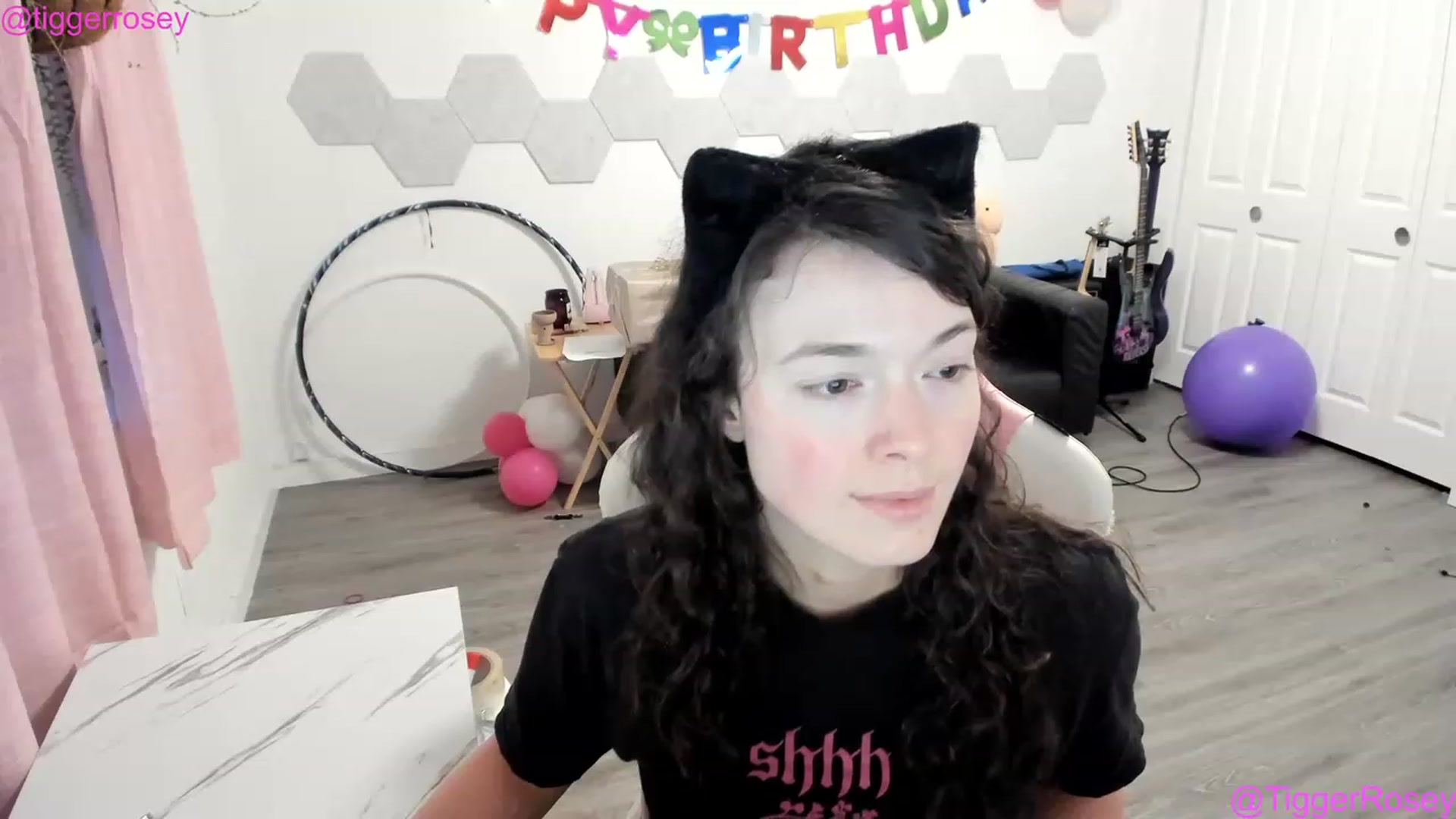 Gallery image thumbnail from TiggerRosey's myfreecams stream on, 04/25/2023, 04:05 image 15 of 20