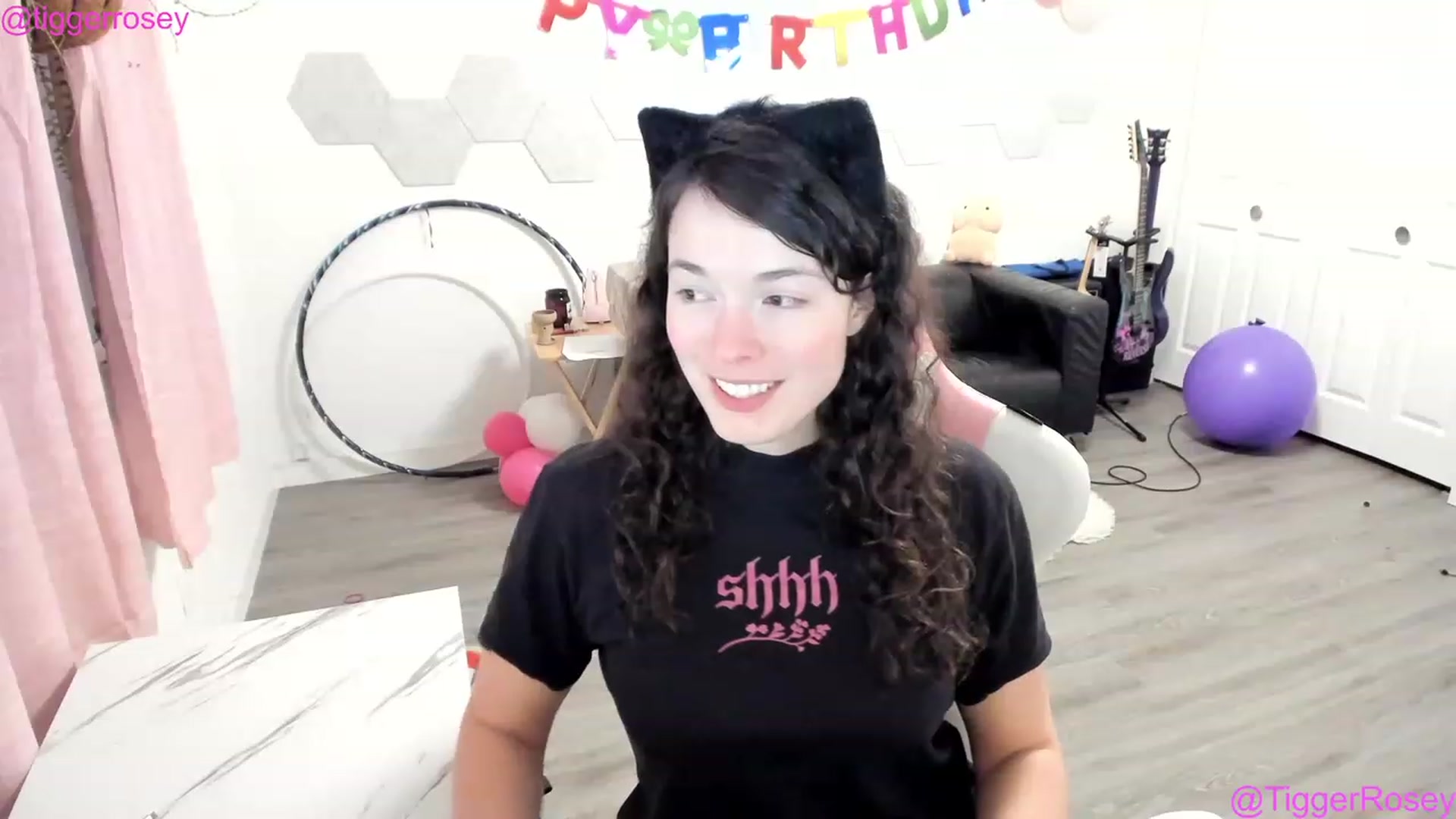 Gallery image thumbnail from TiggerRosey's myfreecams stream on, 04/25/2023, 06:21 image 7 of 20